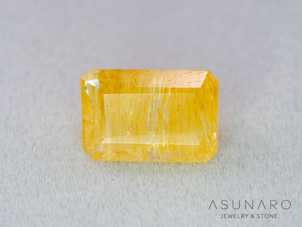 ルチルイントパーズ 　エメラルドカット　ブラジル産　2.70ct　【260407-3332】