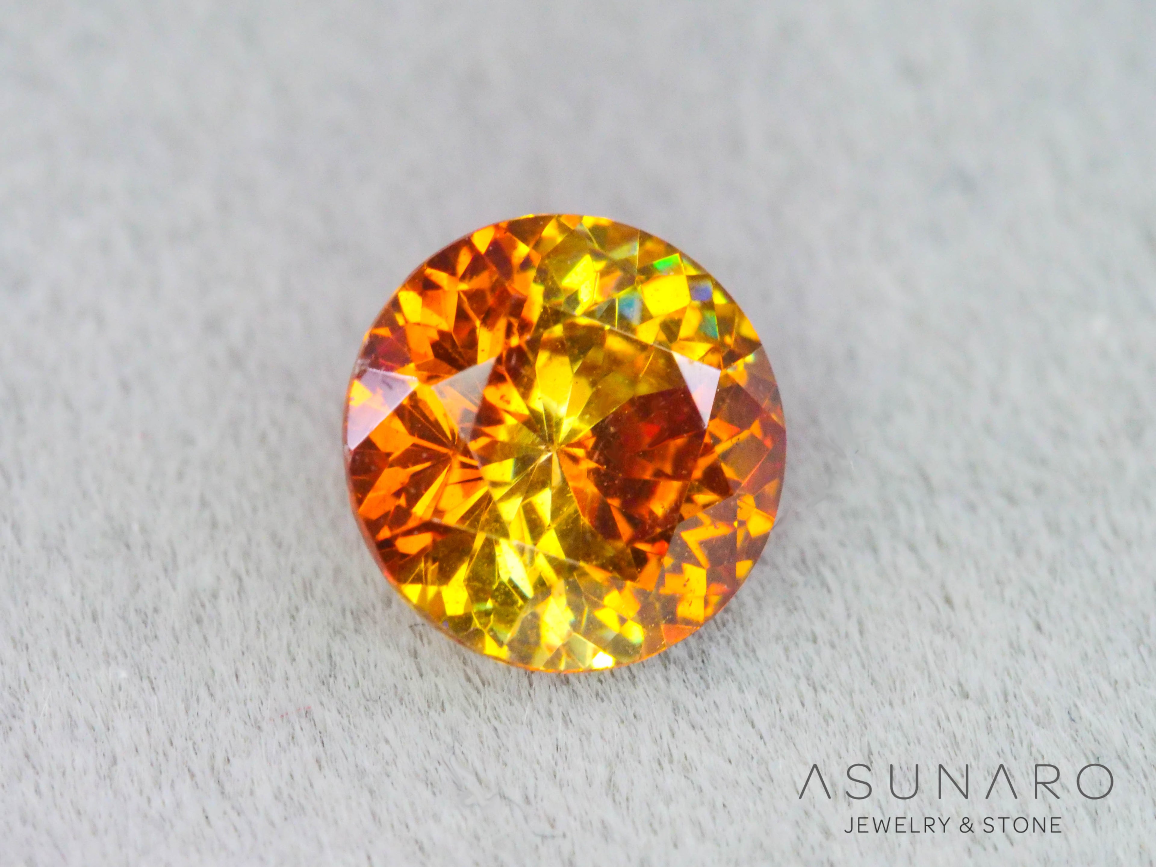 バイカラースファレライト ラウンドカット スペイン産 　0.78ct【260407-3290】