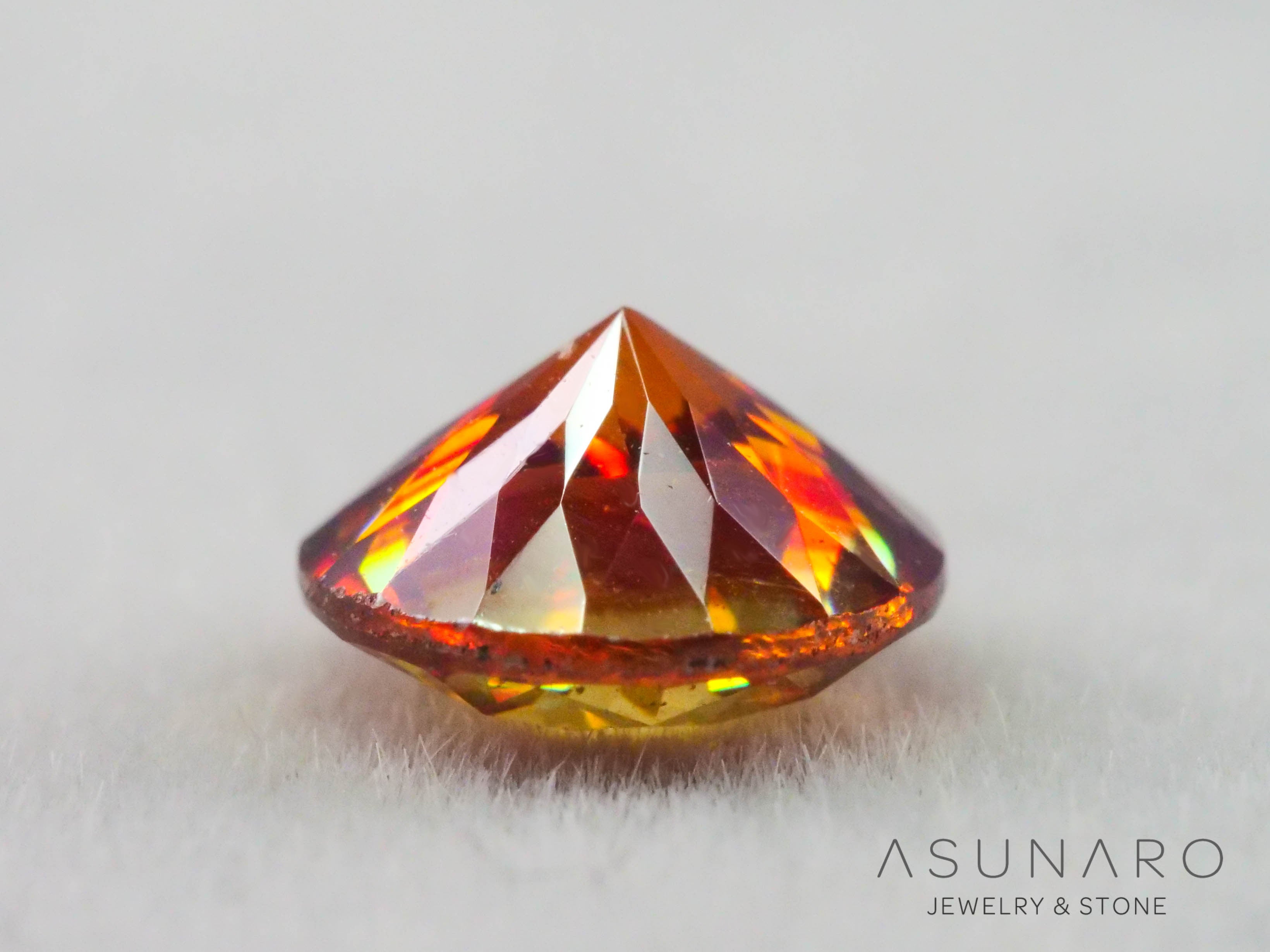 バイカラースファレライト ラウンドカット スペイン産 　0.78ct【260407-3290】