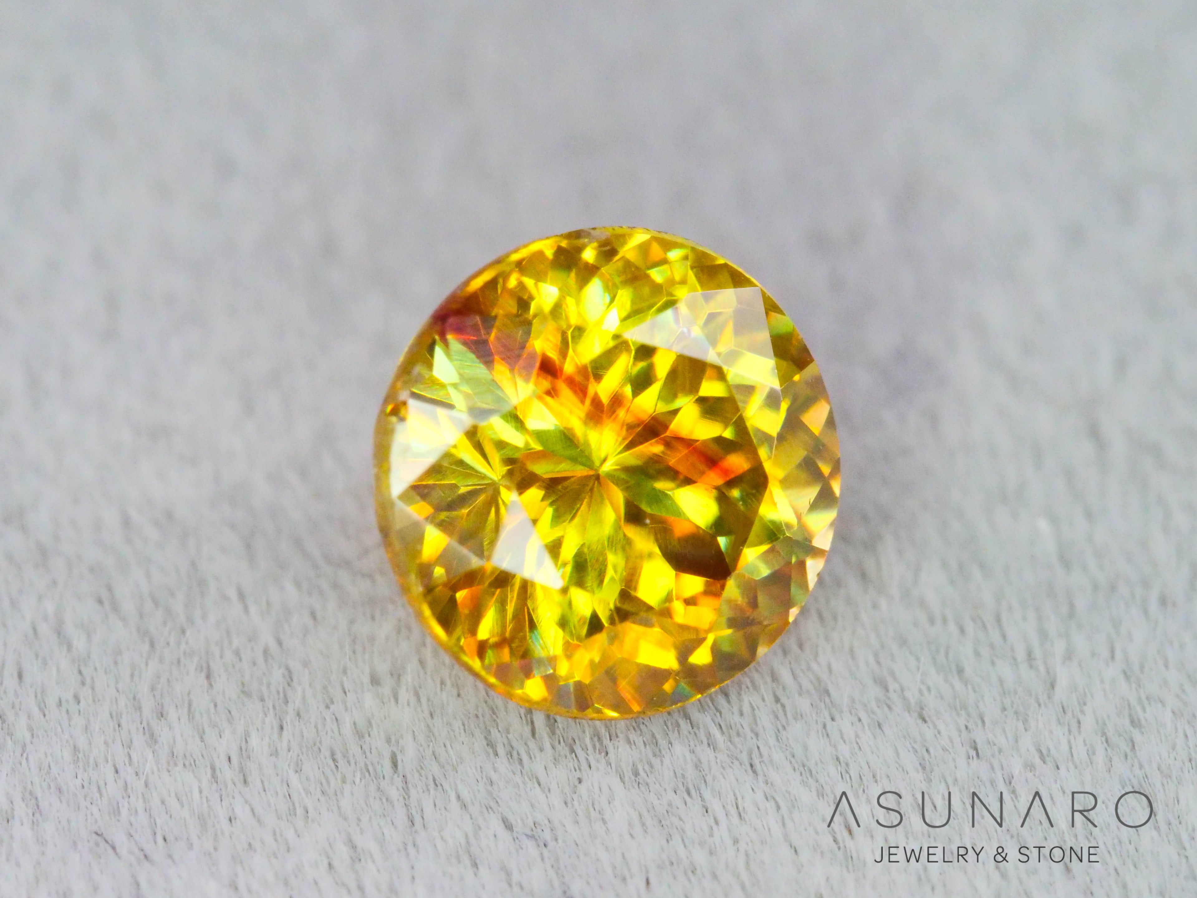 バイカラースファレライト ラウンドカット スペイン産 　0.72ct【260407-3291】
