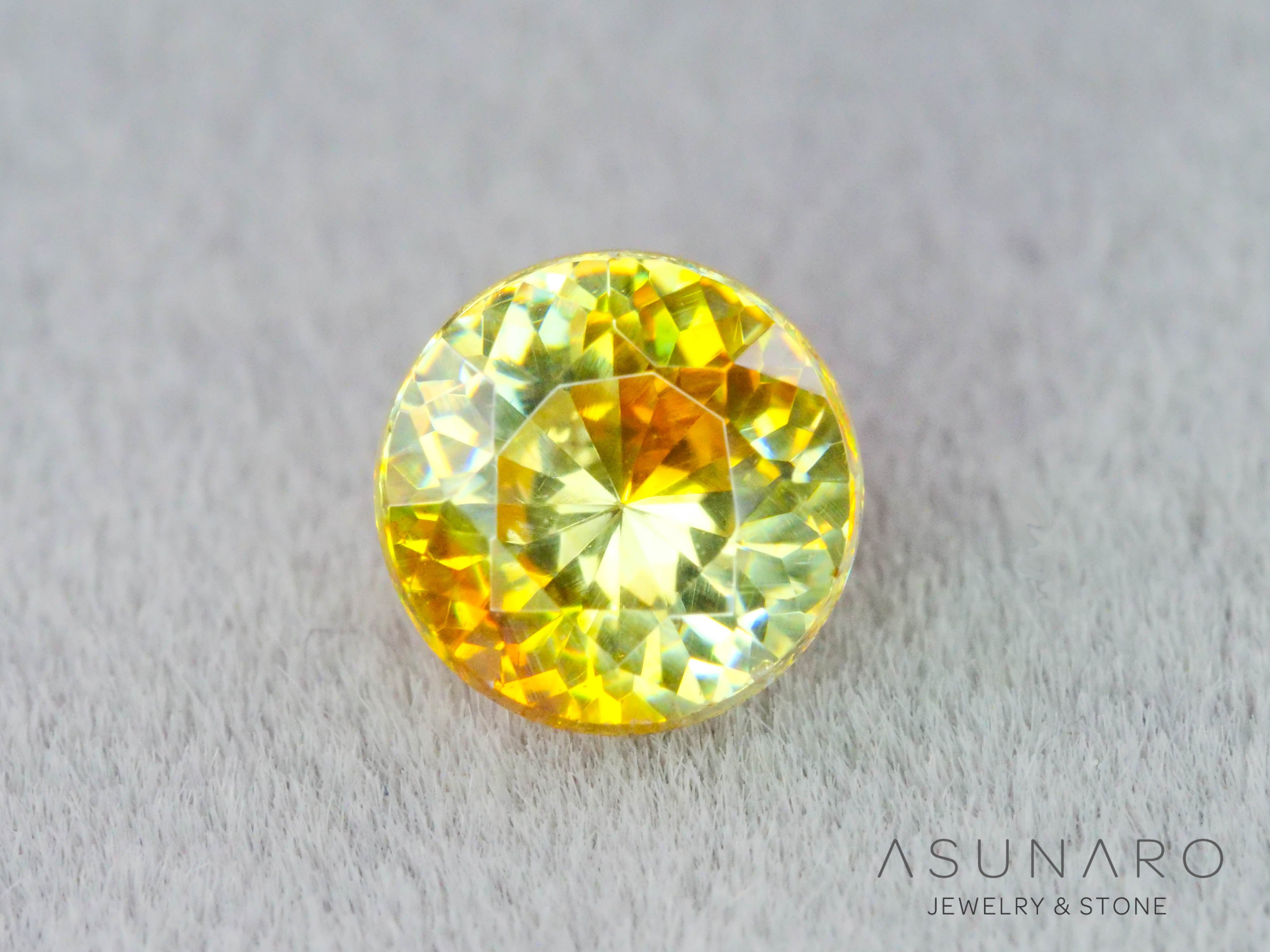 バイカラースファレライト ラウンドカット スペイン産 　0.52ct【260407-3294】