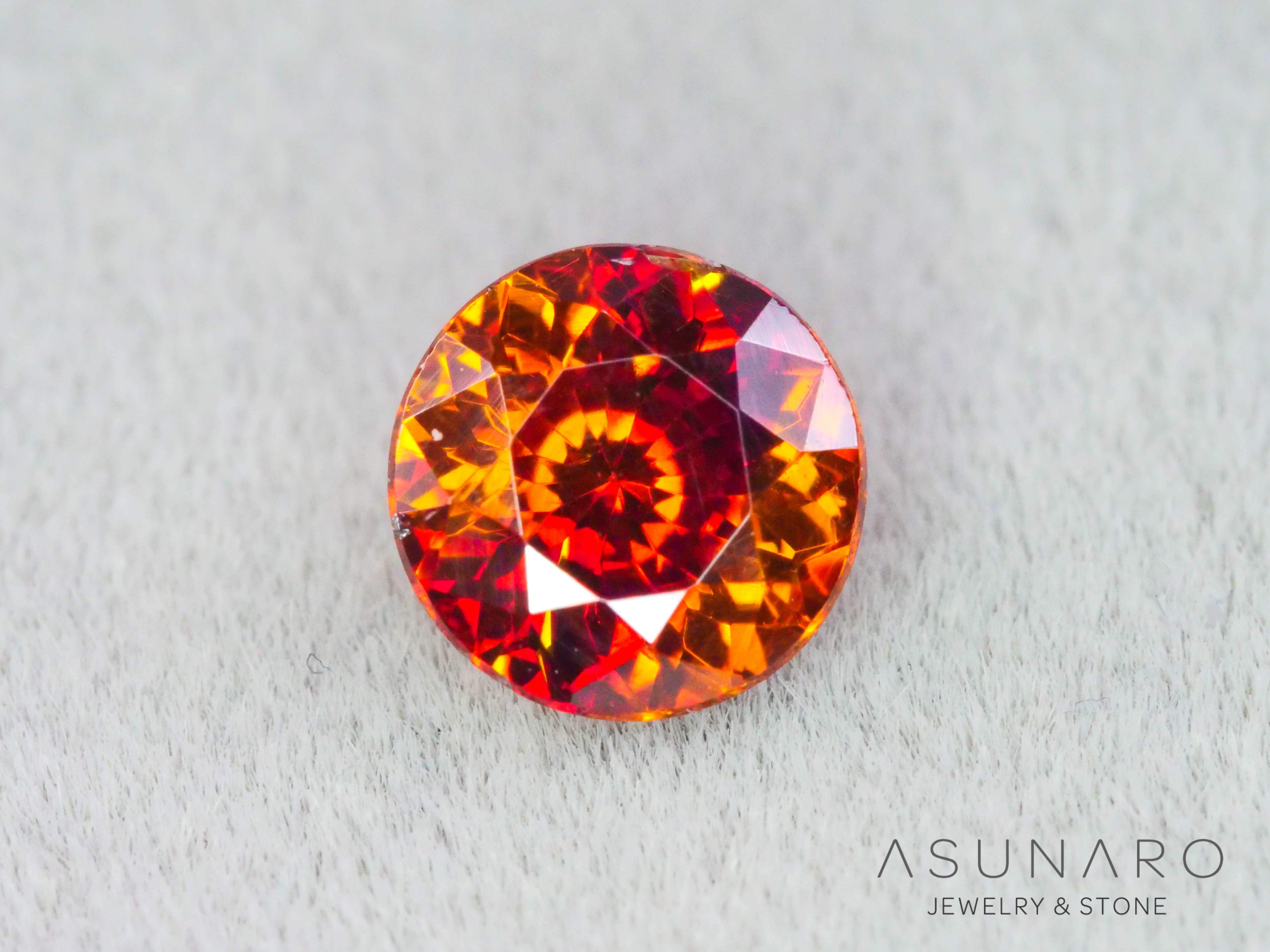 バイカラースファレライト ラウンドカット スペイン産 　0.43ct【260407-3295】