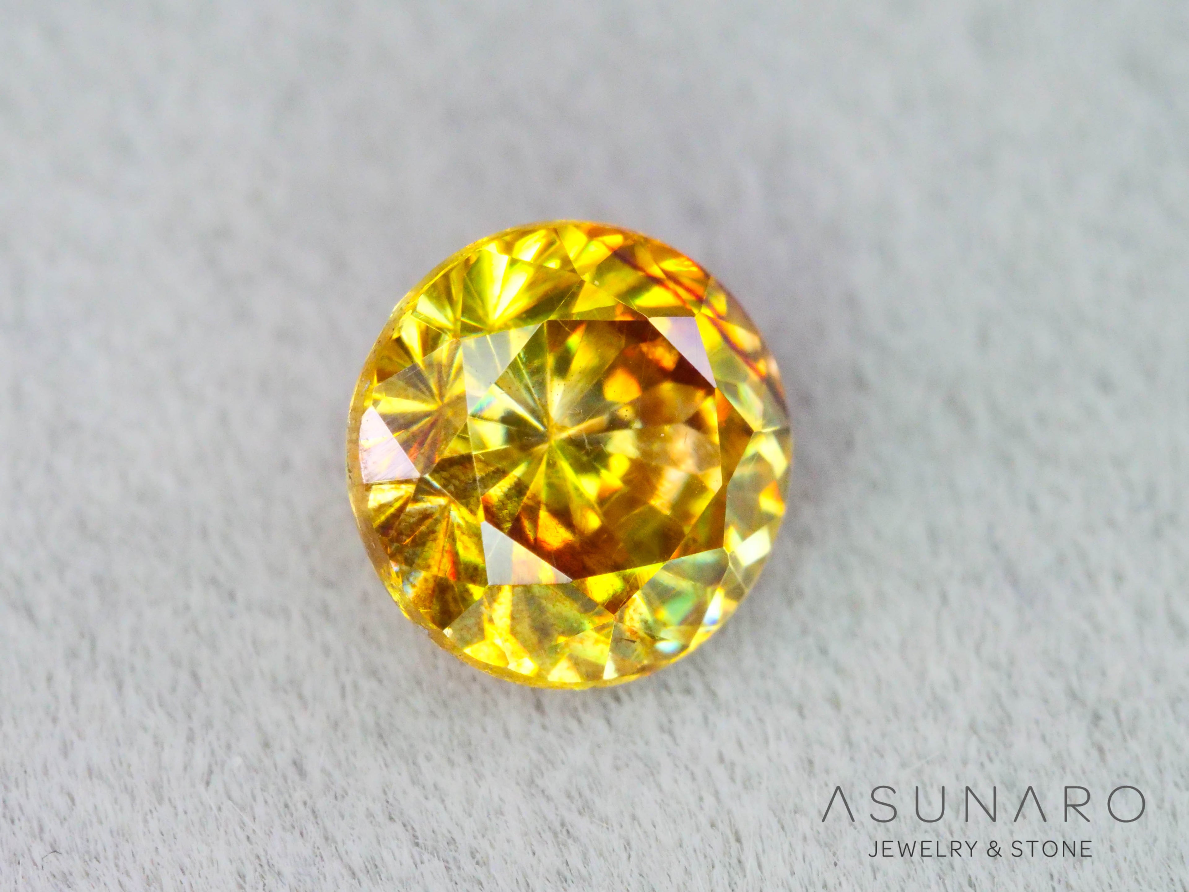 バイカラースファレライト ラウンドカット スペイン産 　0.72ct【260407-3296】