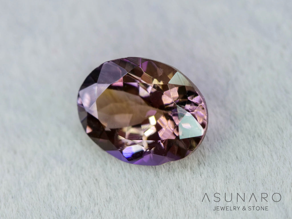パーティーカラーゾイサイト　オーバルカット　タンザニア産　1.14ct【260703-3373】