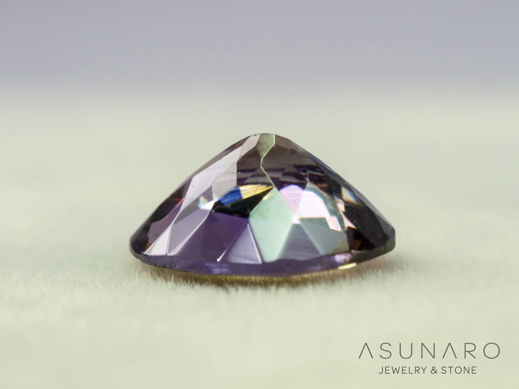 パーティーカラーゾイサイト　オーバルカット　タンザニア産　1.14ct【260703-3373】