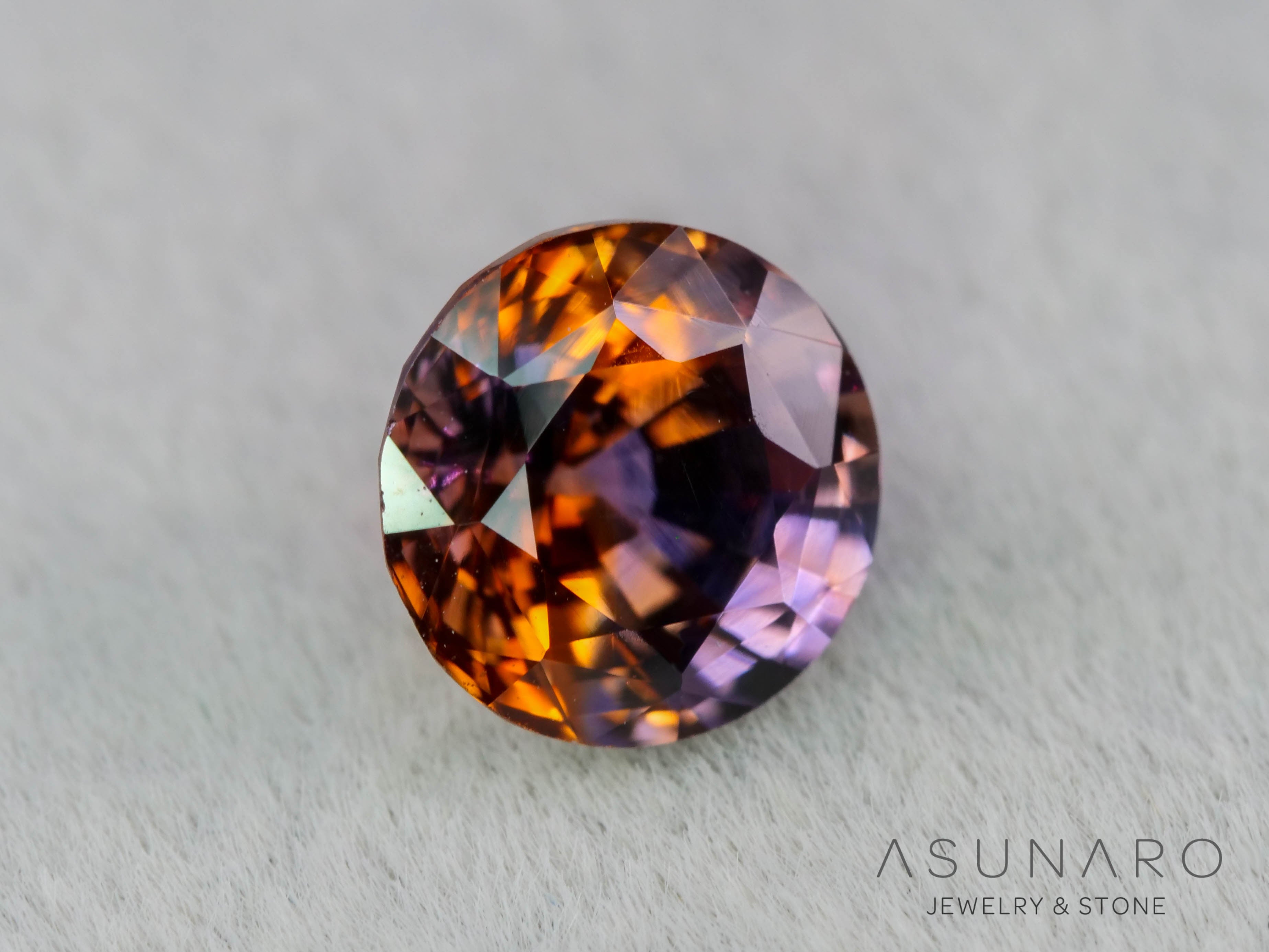 トワイライトバイカラーサファイア　ラウンドカット　スリランカ産　1.34ct【260703-3359】