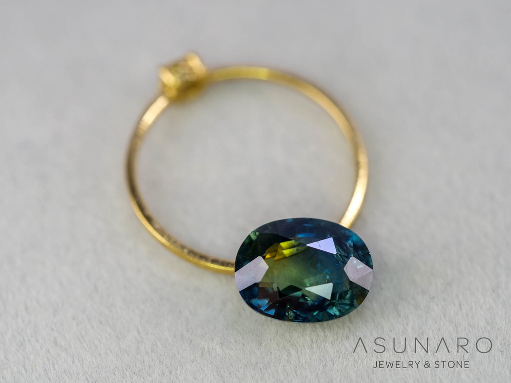バイカラーサファイア　オーバルカット　スリランカ産　3.34ct【260703-3361】