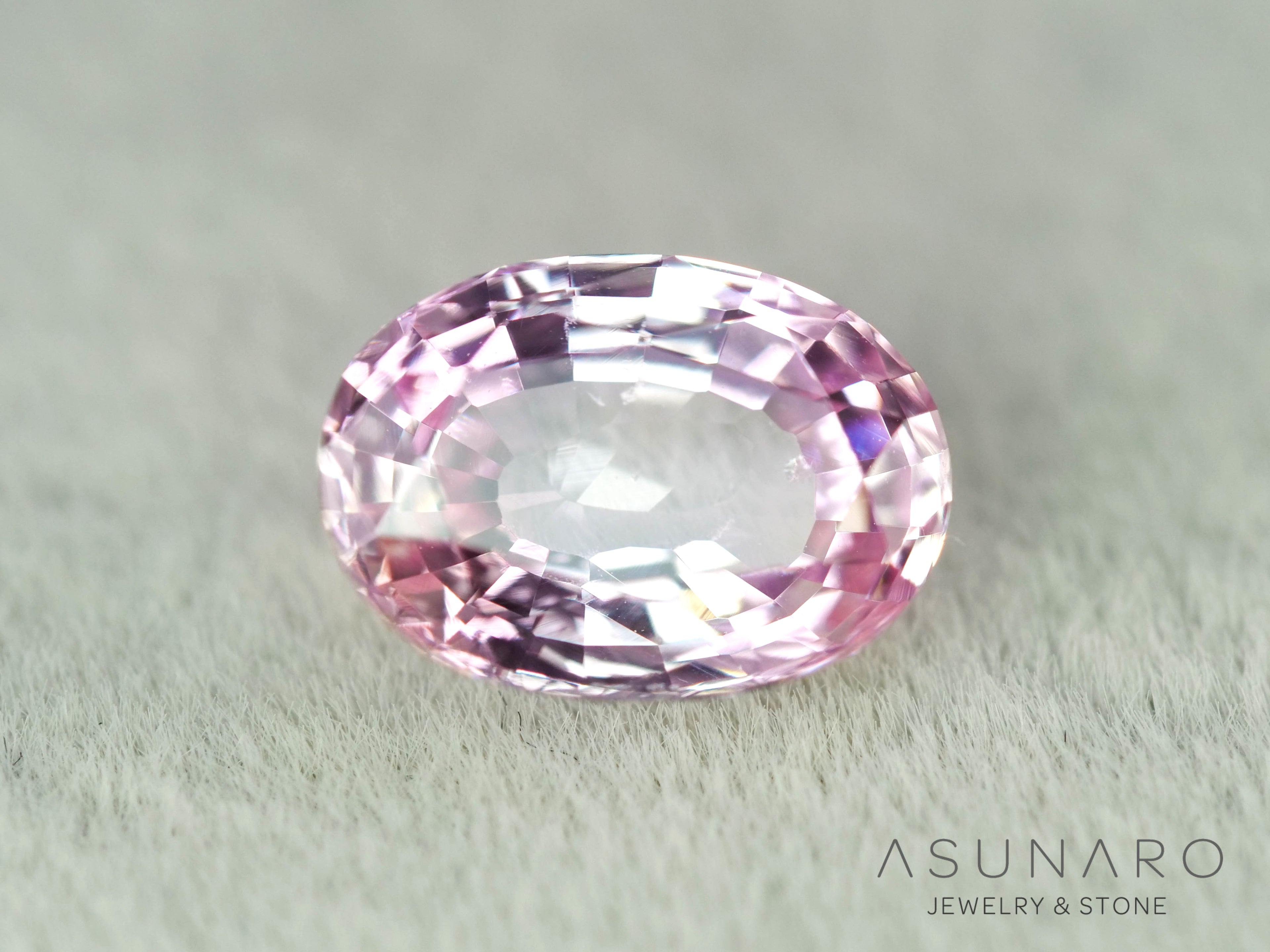 非加熱バイカラーサファイア　オーバルカット　スリランカ産　1.60ct【260703-3362】
