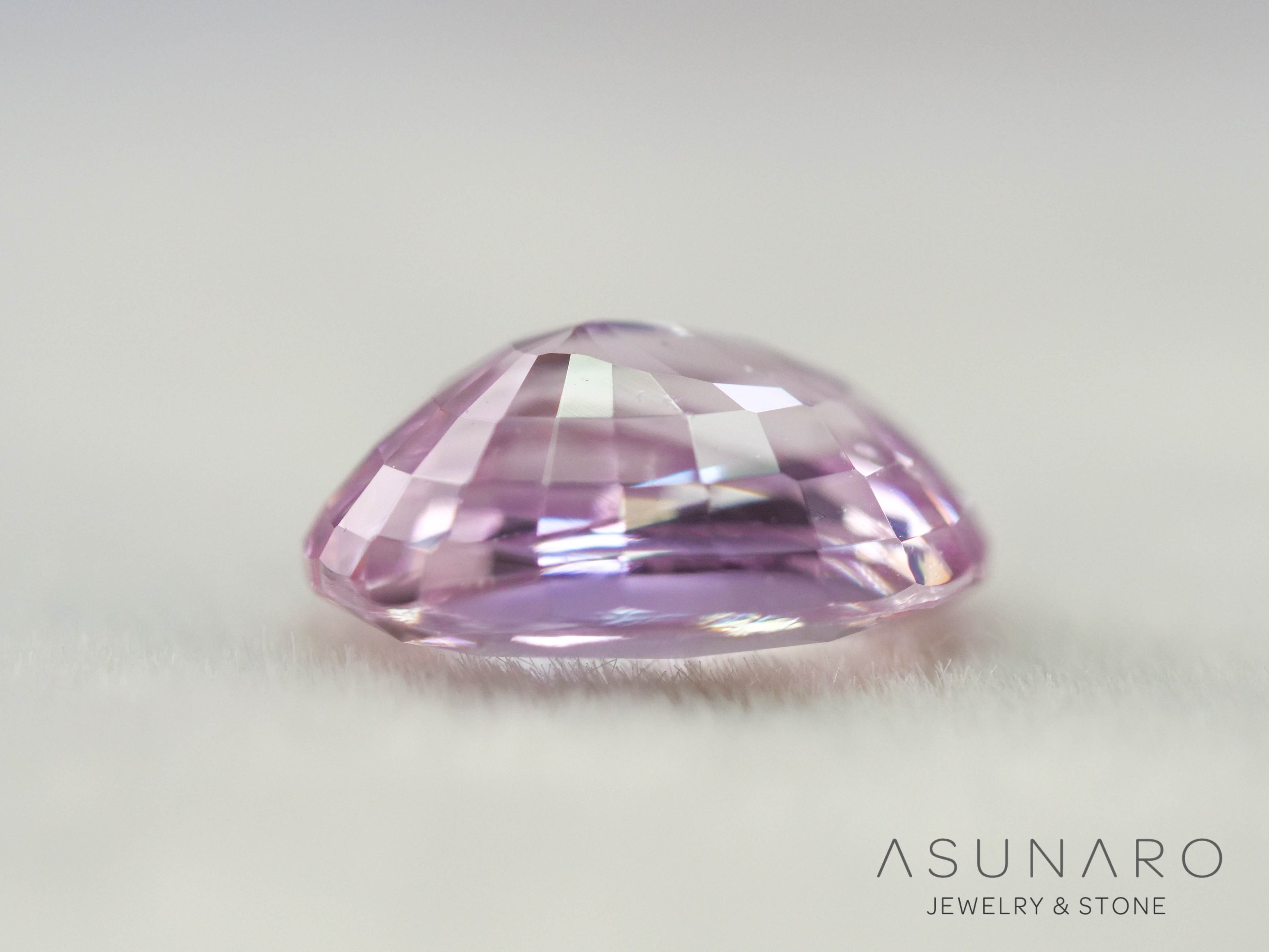 非加熱バイカラーサファイア　オーバルカット　スリランカ産　1.60ct【260703-3362】