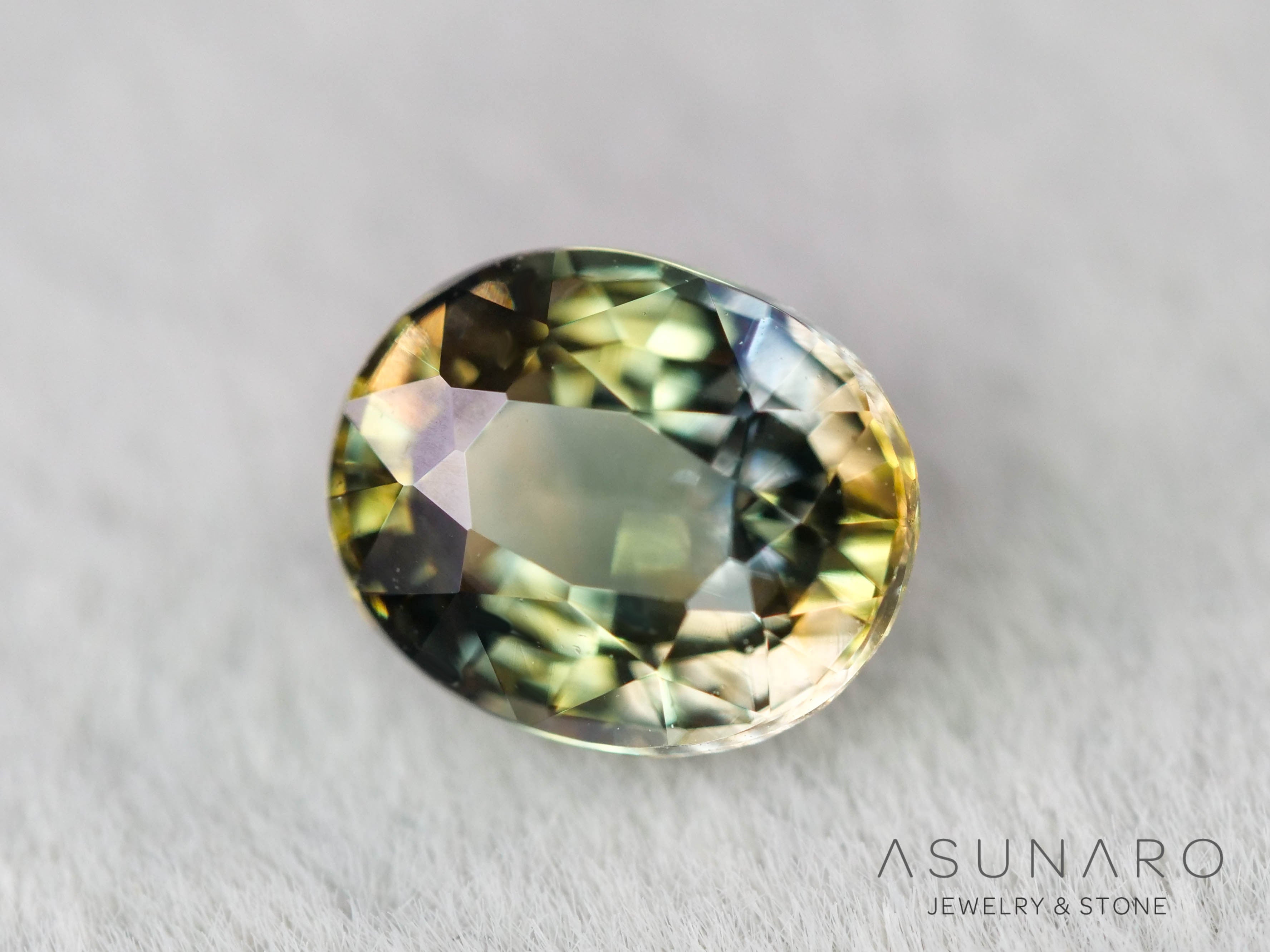非加熱パーティーカラードサファイア　オーバルカット　スリランカ産　1.08ct【260703-3364】