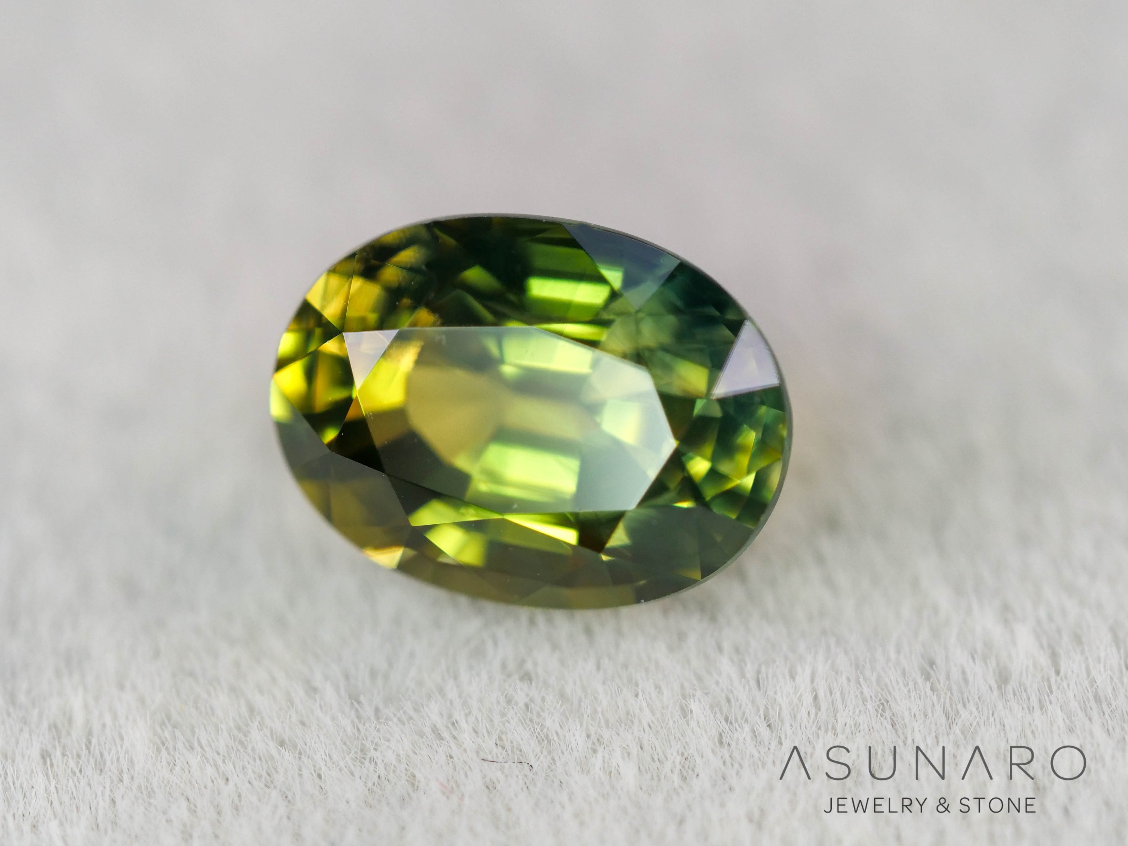 非加熱バイカラーサファイア　オーバルカット　スリランカ産　1.20ct【260703-3365】