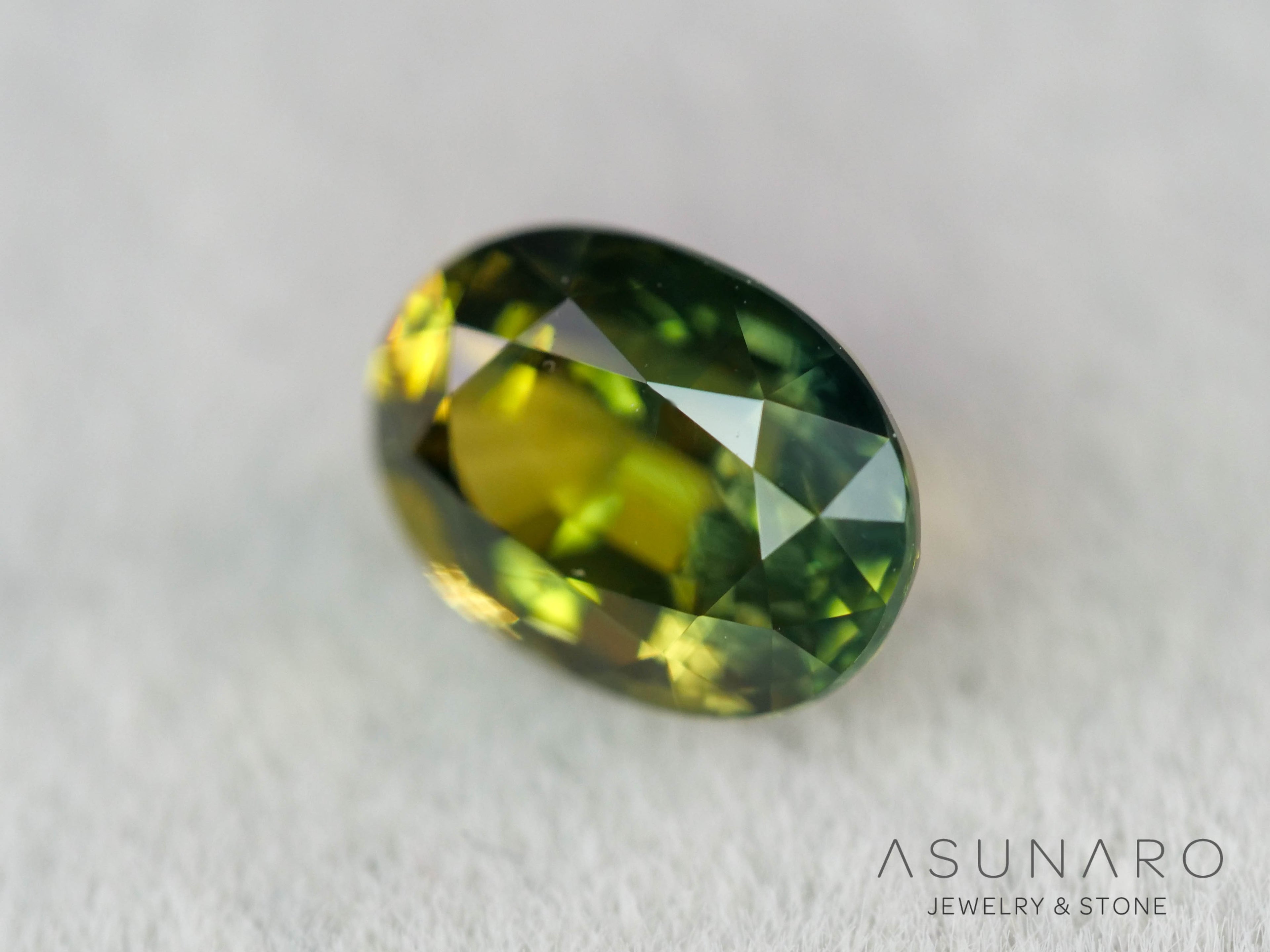 非加熱バイカラーサファイア　オーバルカット　スリランカ産　1.20ct【260703-3365】