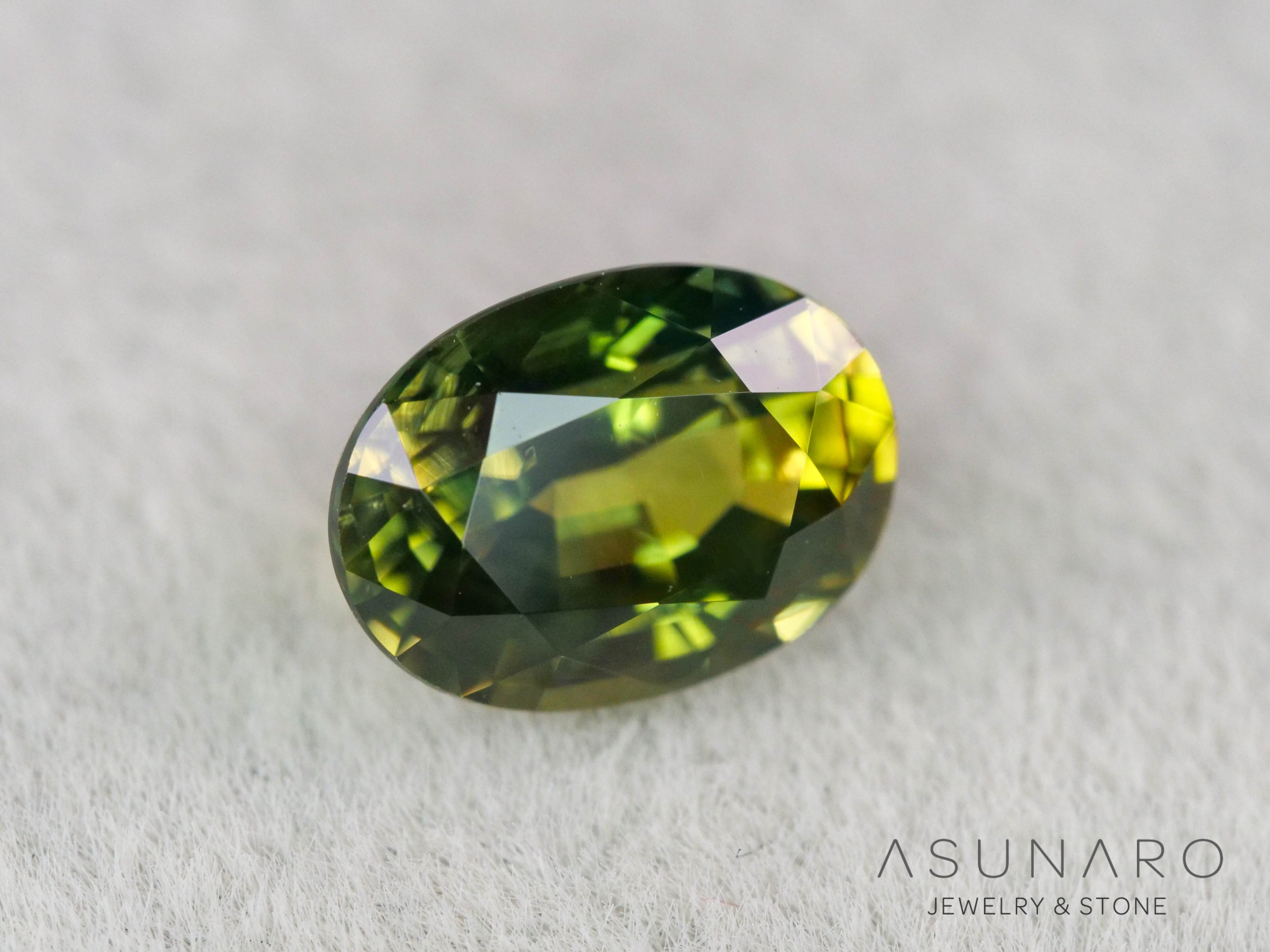 非加熱バイカラーサファイア　オーバルカット　スリランカ産　1.20ct【260703-3365】