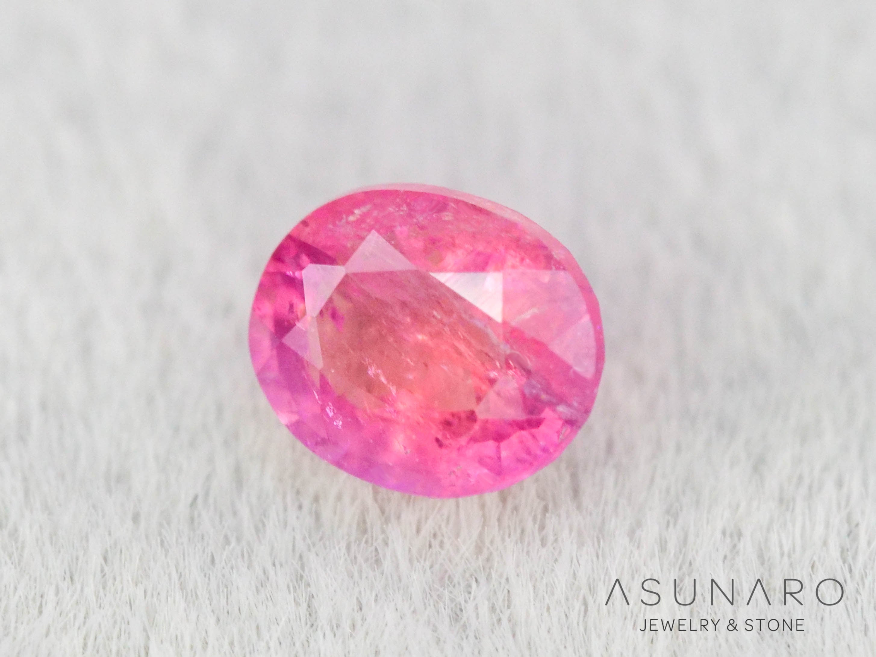 ペツォッタイト　オーバルカット　マダガスカル産 　0.19ct【260717-3333】