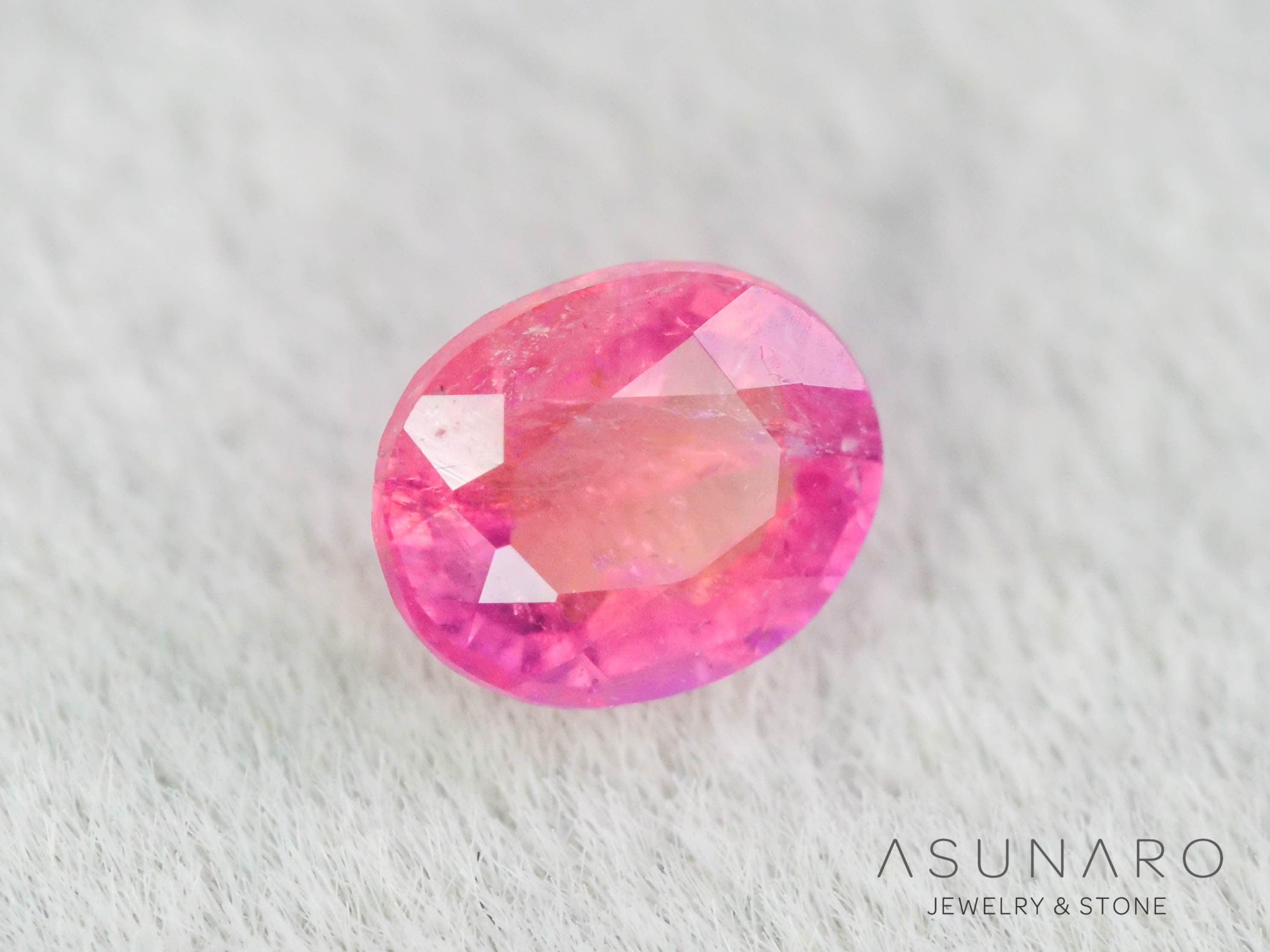 ペツォッタイト　オーバルカット　マダガスカル産 　0.19ct【260717-3333】