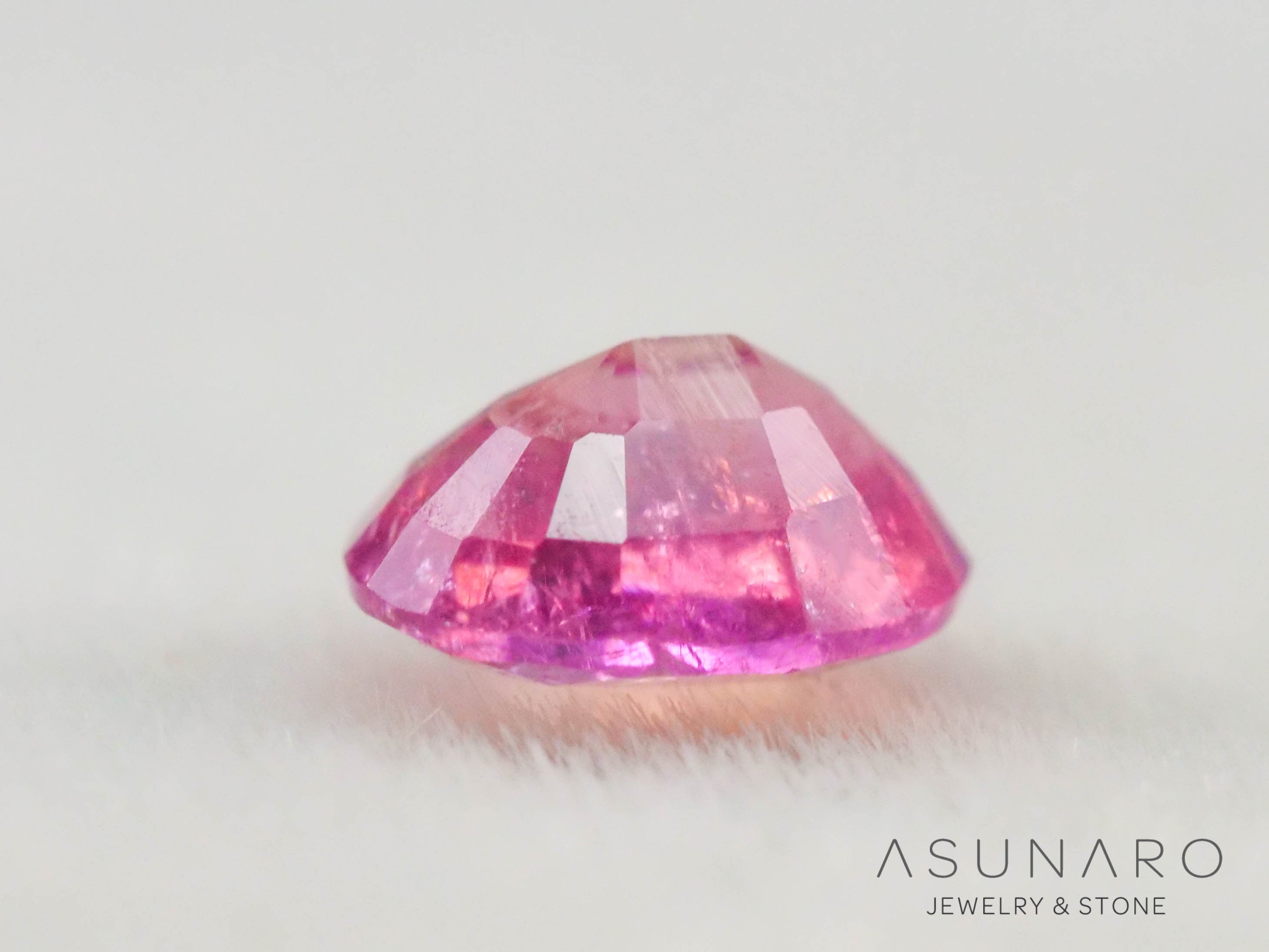 ペツォッタイト　オーバルカット　マダガスカル産 　0.31ct【260717-3334】
