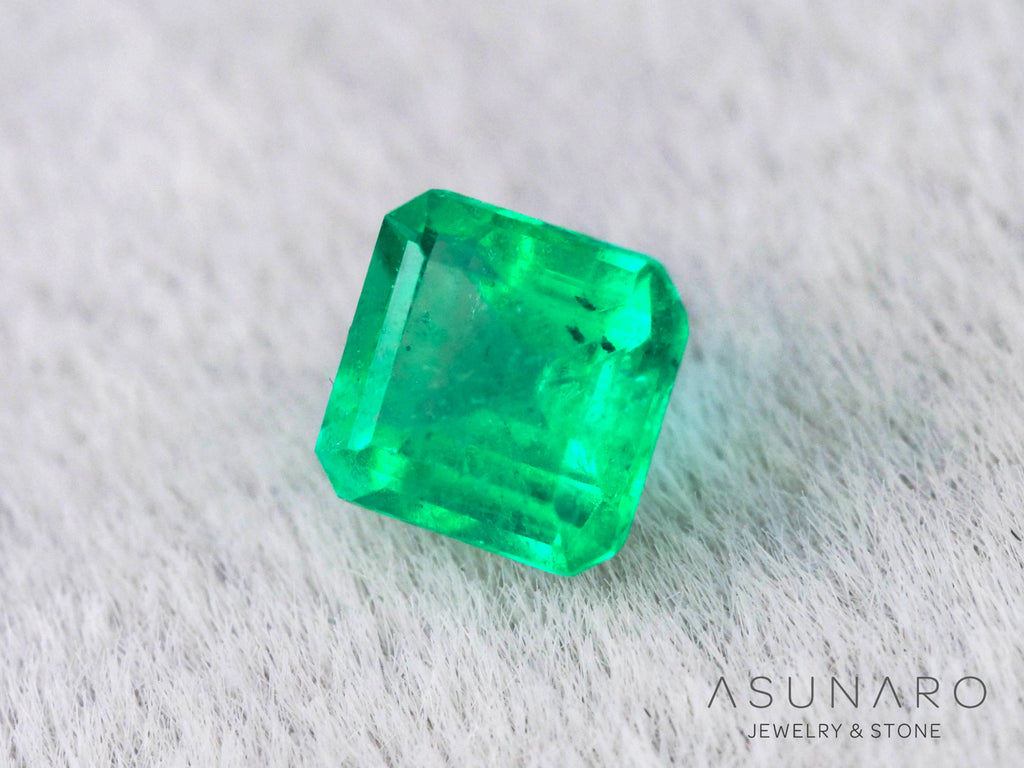 エメラルド　コロンビア産　エメラルドカット　0.19ct【240717-3390】
