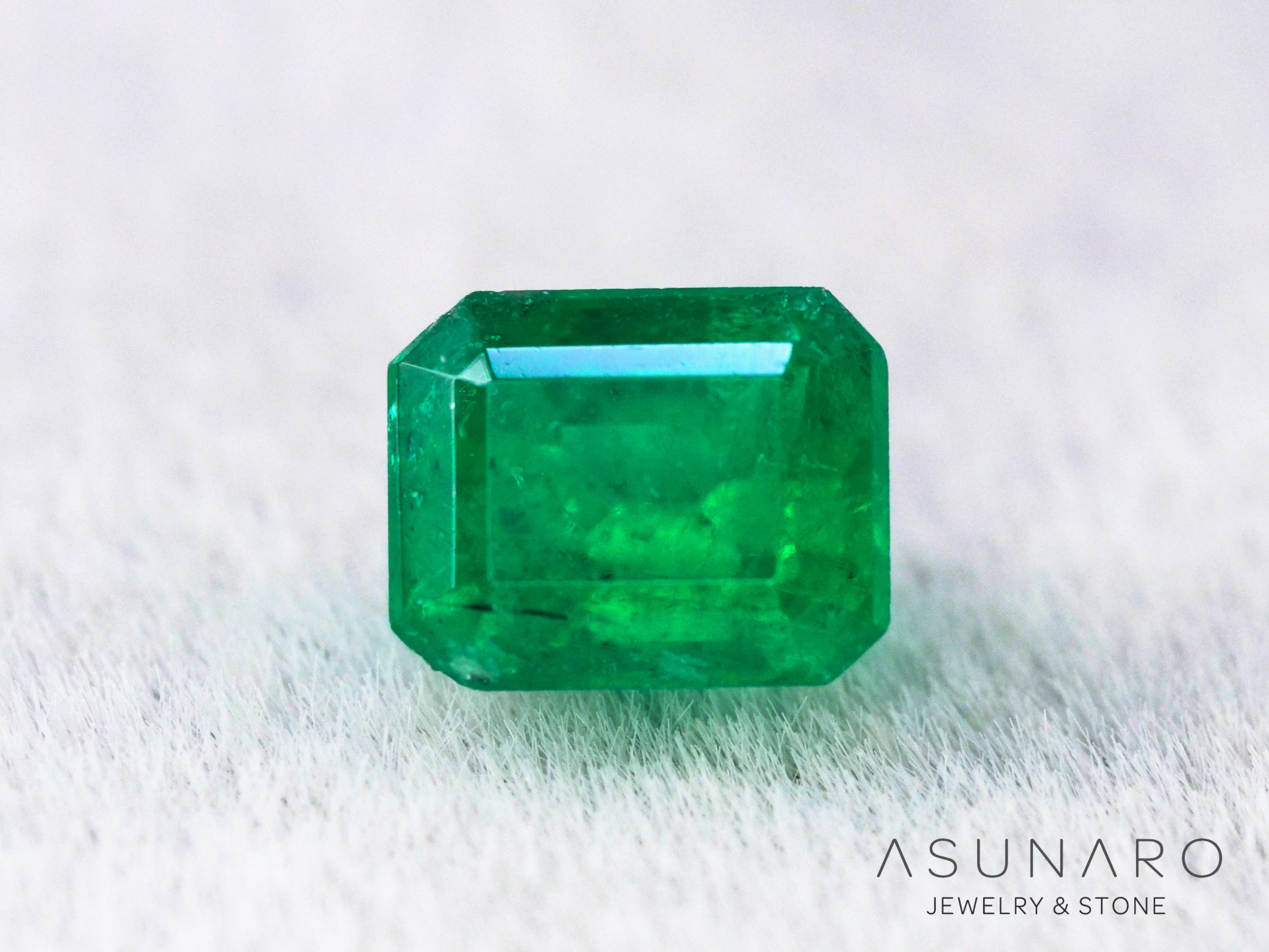 エメラルド　コロンビア産　エメラルドカット　0.39ct【240717-3391】