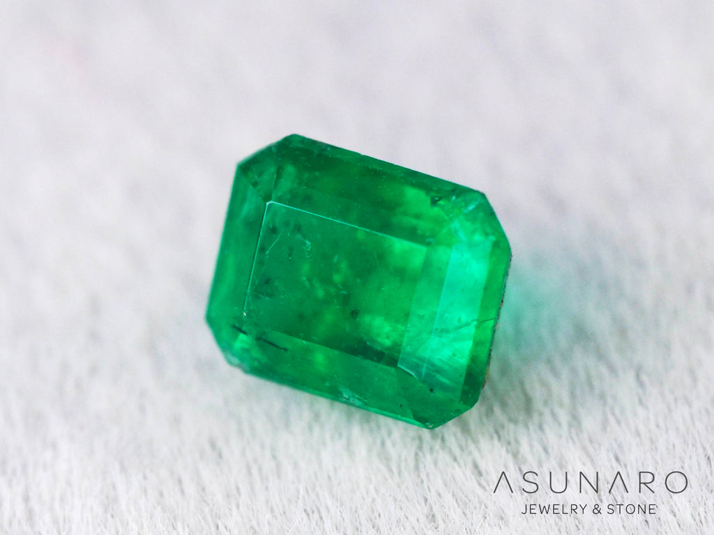 エメラルド　コロンビア産　エメラルドカット　0.39ct【240717-3391】