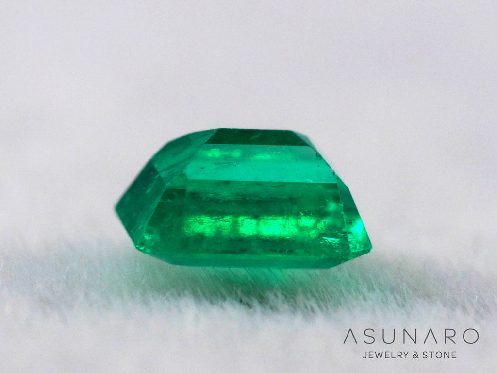 エメラルド　コロンビア産　エメラルドカット　0.15ct【240717-3392】