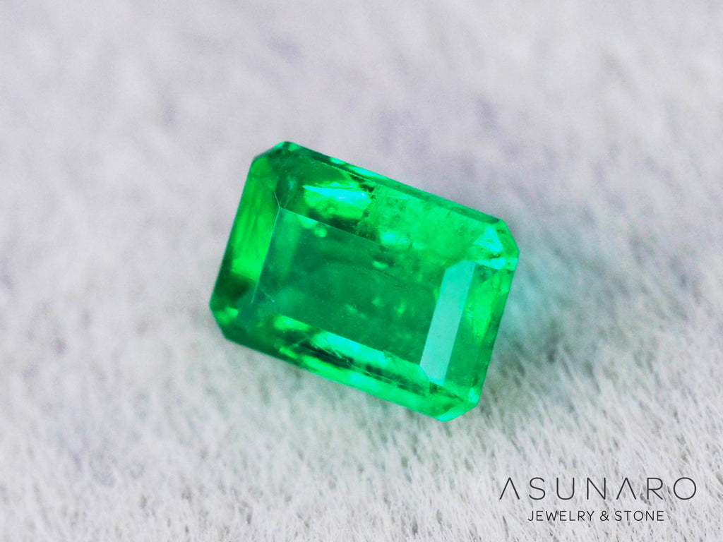 エメラルド　コロンビア産　エメラルドカット　0.23ct【240717-3393】