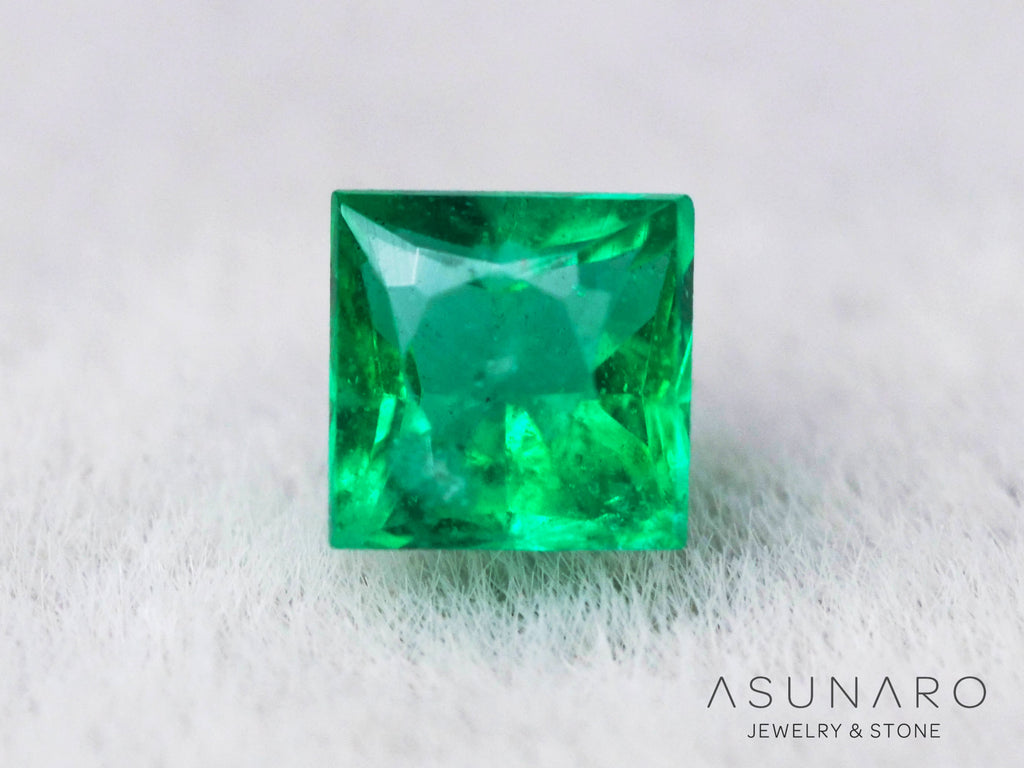 エメラルド　コロンビア産　プリンセスカット　0.16ct【240717-3395】