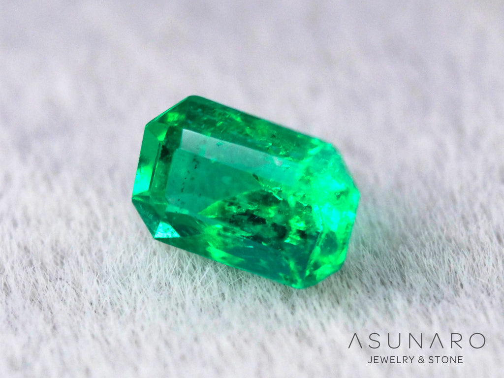 エメラルド　コロンビア産　エメラルドカット　0.24ct【240717-3396】