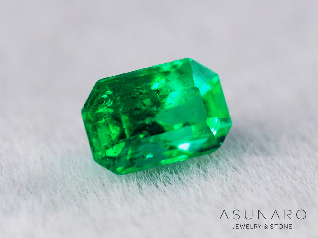エメラルド　コロンビア産　エメラルドカット　0.24ct【240717-3396】