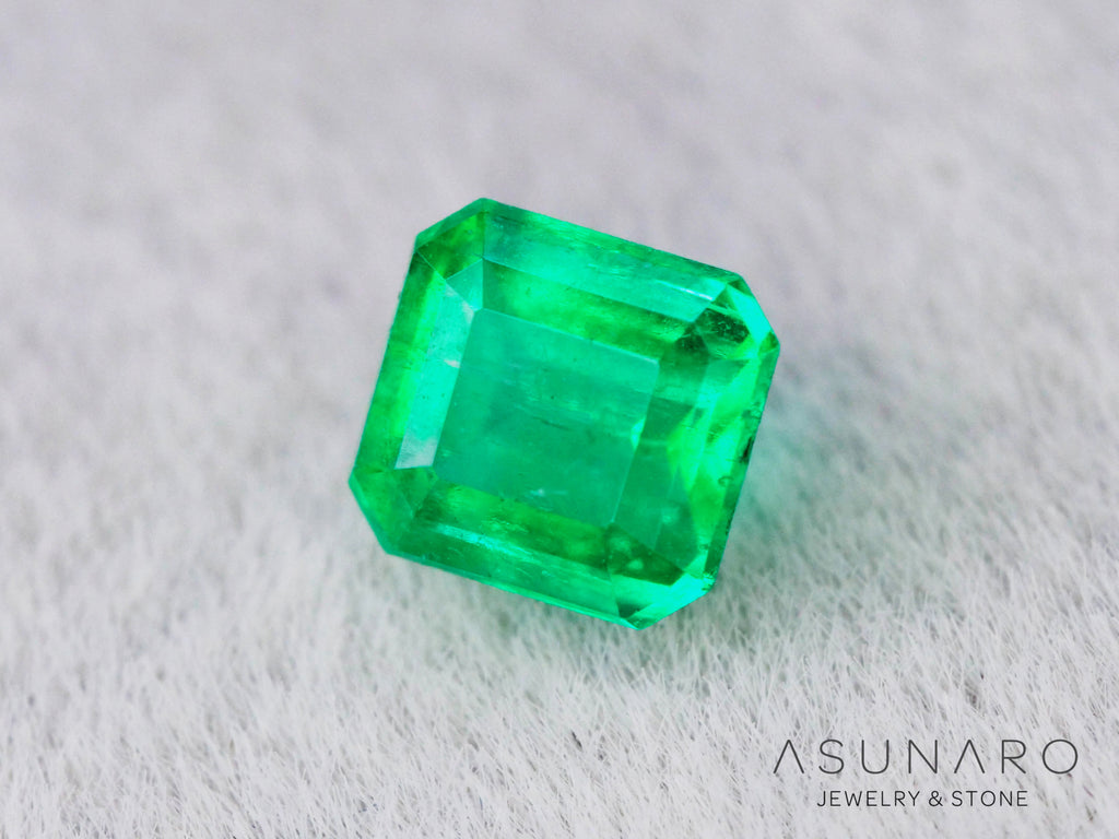 エメラルド　コロンビア産　エメラルドカット　0.25ct【240717-3397】