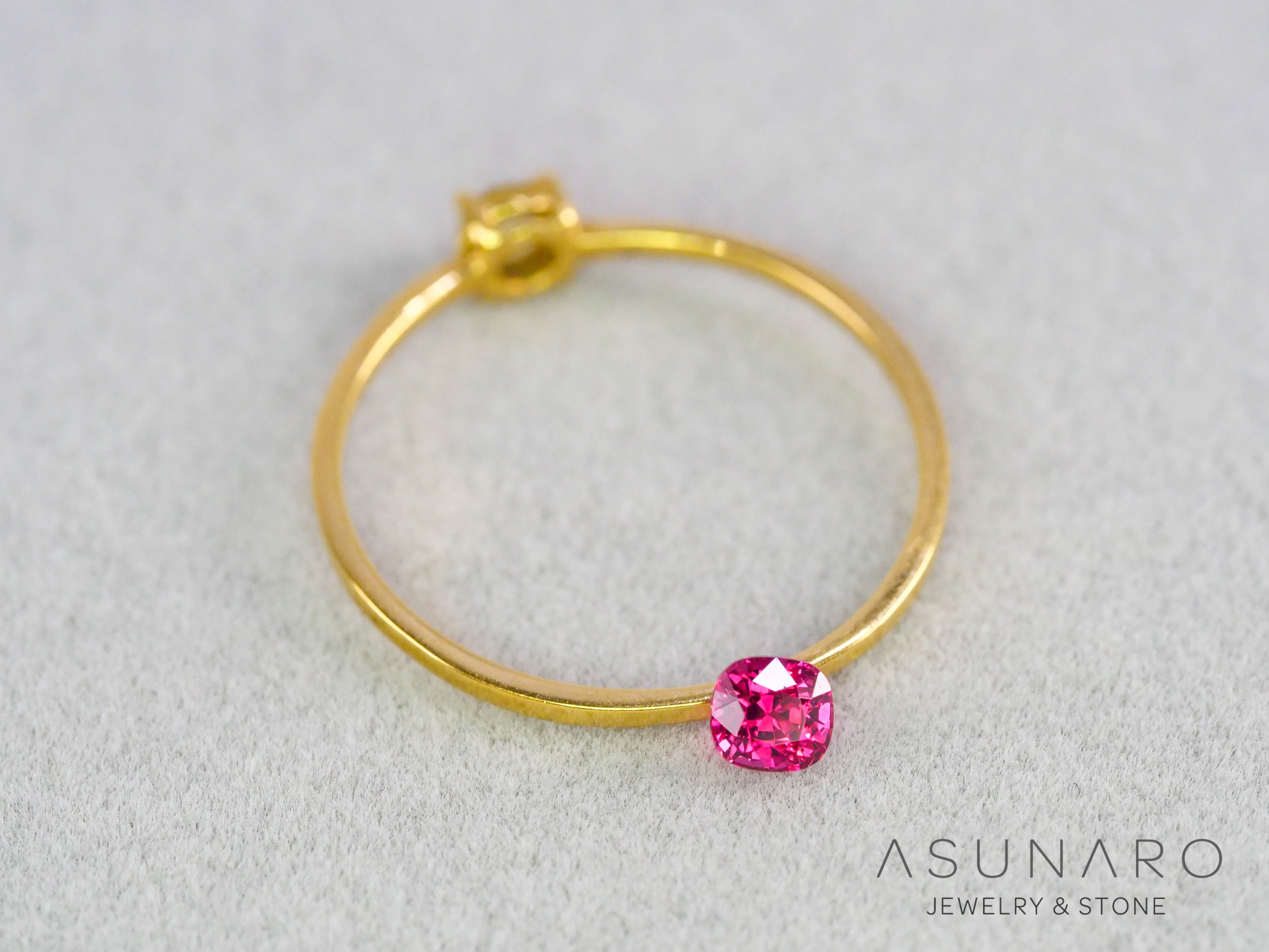 ジェダイスピネル 　クッションカット　ビルマ産　0.21ct　【260716-3441】