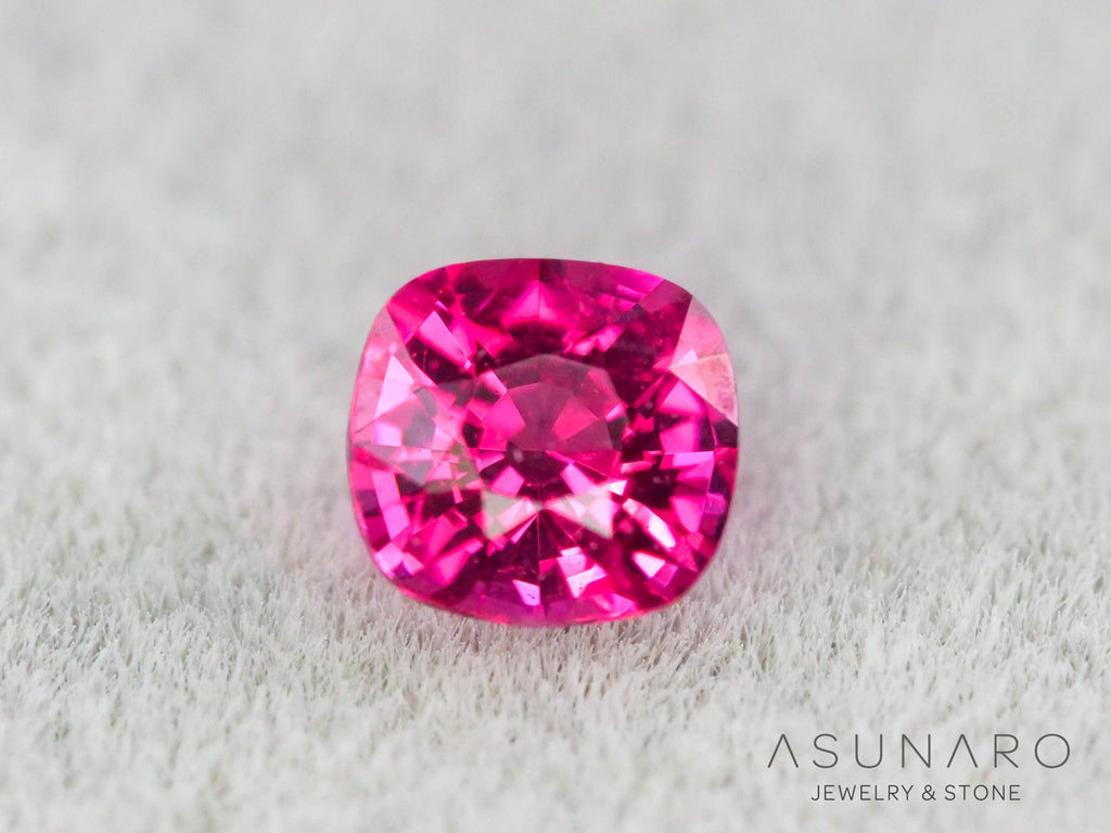 ジェダイスピネル 　クッションカット　ビルマ産　0.17ct　【260716-3443】
