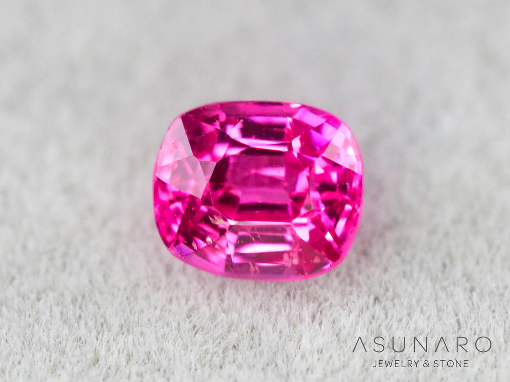 ジェダイスピネル 　クッションカット　ビルマ産　0.25ct　【260716-3445】
