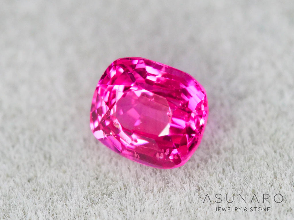 ジェダイスピネル 　クッションカット　ビルマ産　0.25ct　【260716-3445】