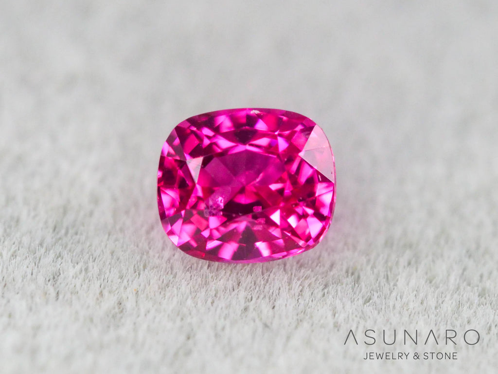 ジェダイスピネル 　クッションカット　ビルマ産　0.20ct　【260716-3446】