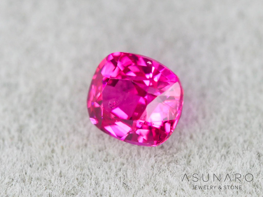 ジェダイスピネル 　クッションカット　ビルマ産　0.20ct　【260716-3446】