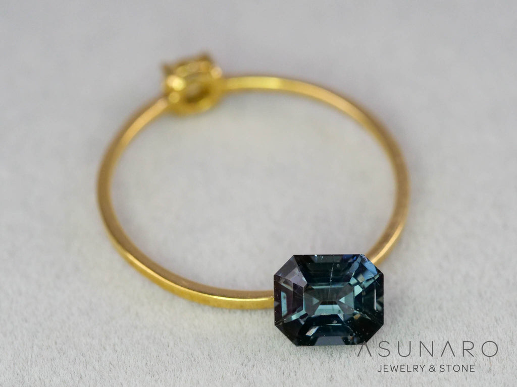 ティールブルースピネルスピネル 　エメラルドカット　スリランカ産　0.96ct　【260817-3452】