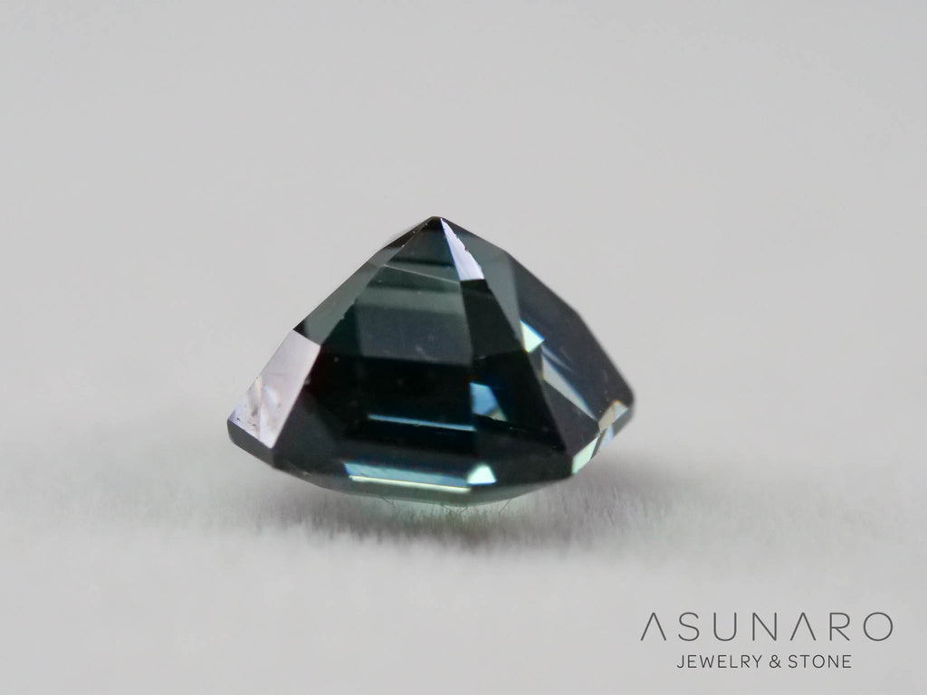 ティールブルースピネル 　エメラルドカット　スリランカ産　0.77ct　【260817-3454】