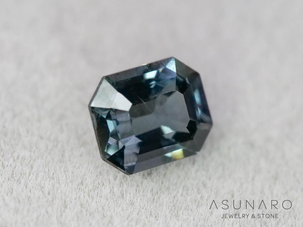 ティールブルースピネル 　エメラルドカット　スリランカ産　0.50ct　【260817-3455】
