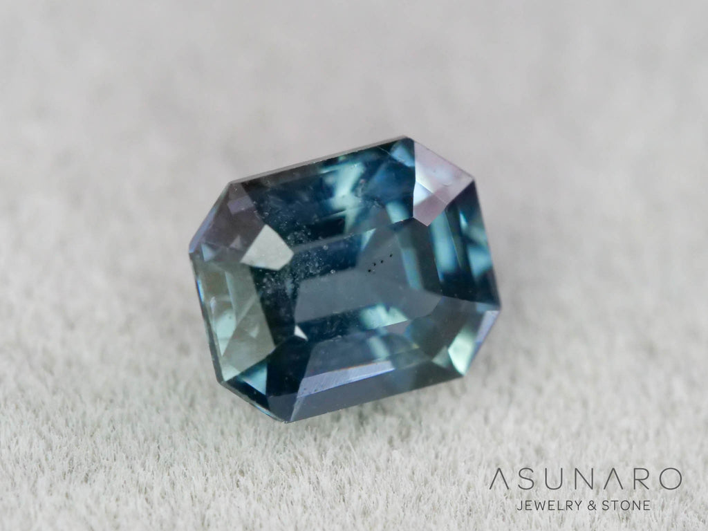 ティールブルースピネル 　エメラルドカット　スリランカ産　0.55ct　【260817-3456】