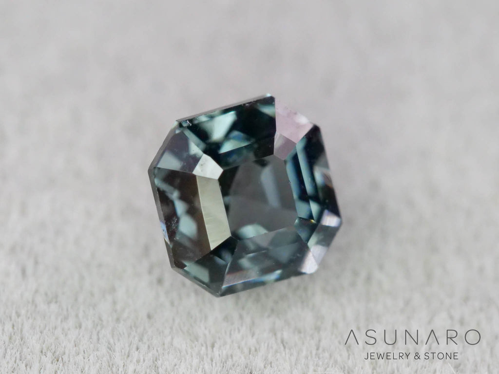 ティールブルースピネル 　エメラルドカット　スリランカ産　0.44ct　【260817-3457】