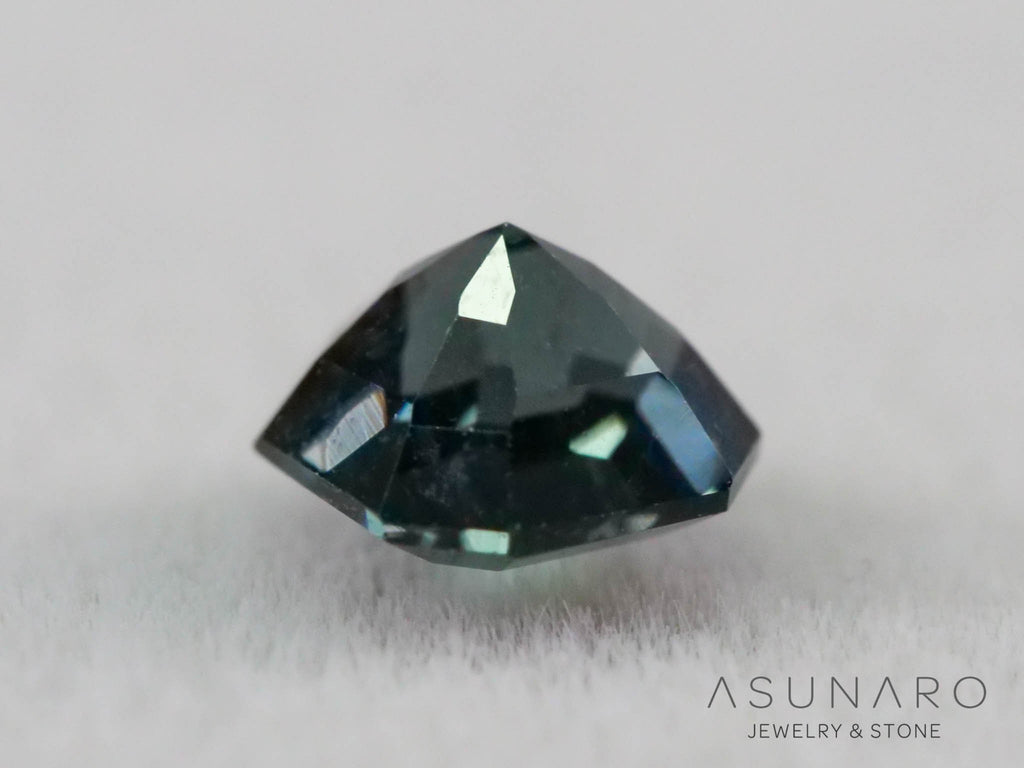 ティールブルースピネル 　エメラルドカット　スリランカ産　0.40ct　【260817-3459】