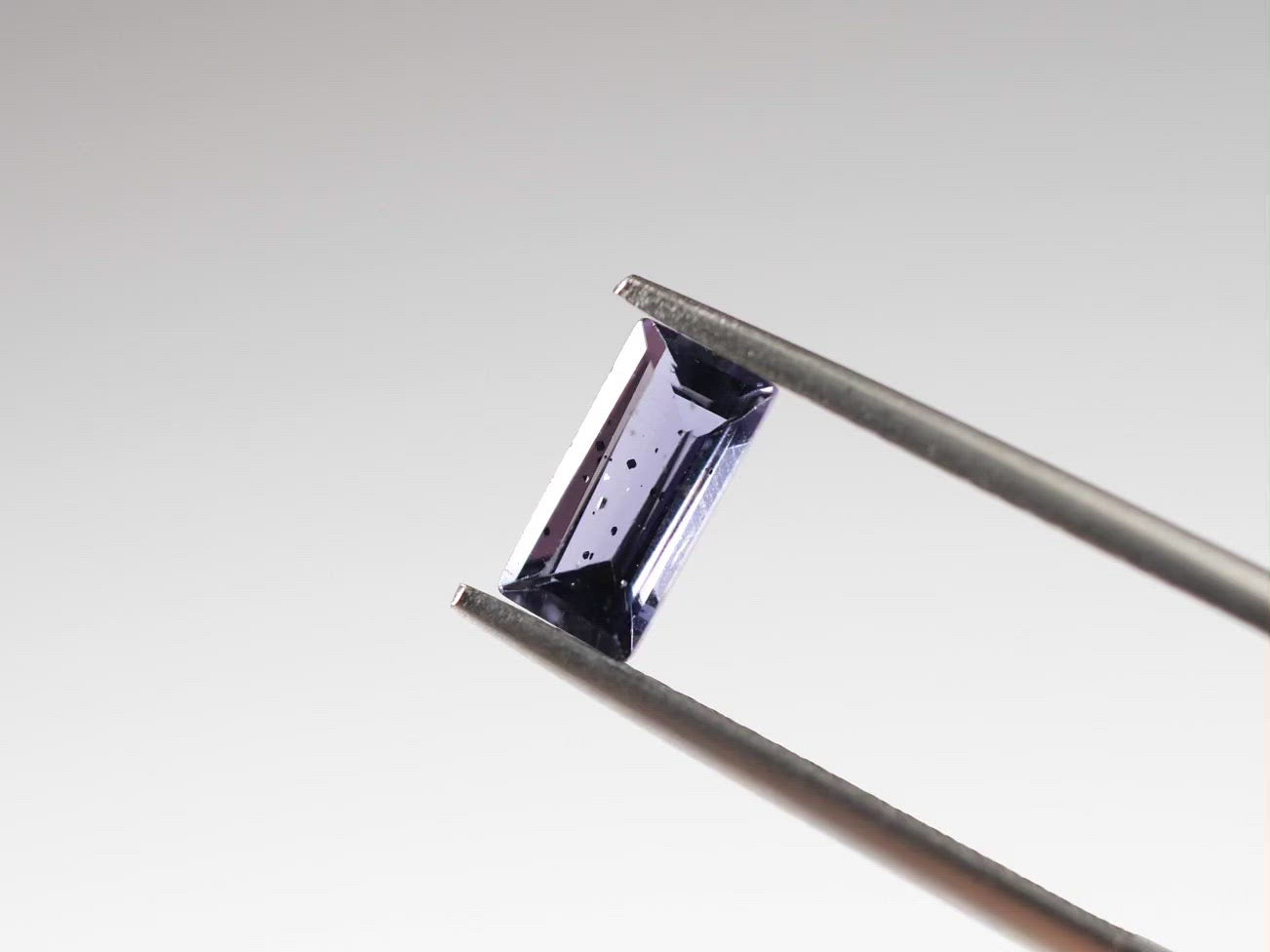 アイオライトサンストーン スクエアカット インド産0.78ct【as210717-416】