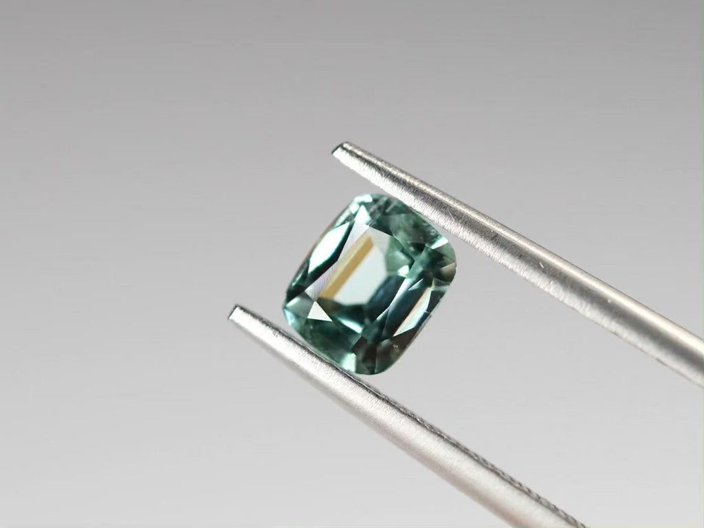 シーフォームトルマリン クッションカット アフガニスタン産0.85ct【tm210908-471】