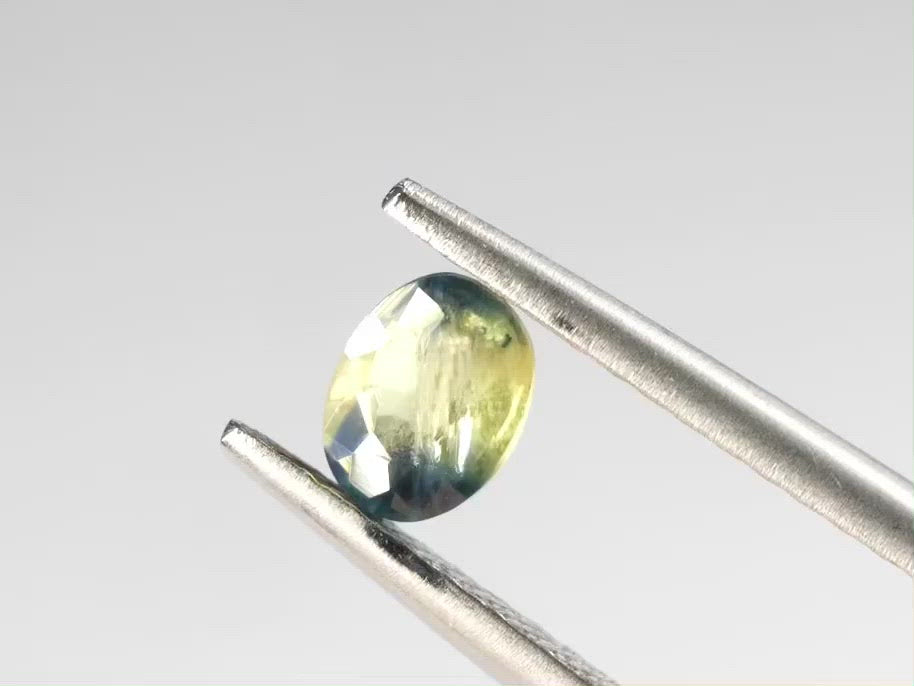 バイカラーサファイア オーバルカット オーストラリア産 0.49ct【bs210611-353】