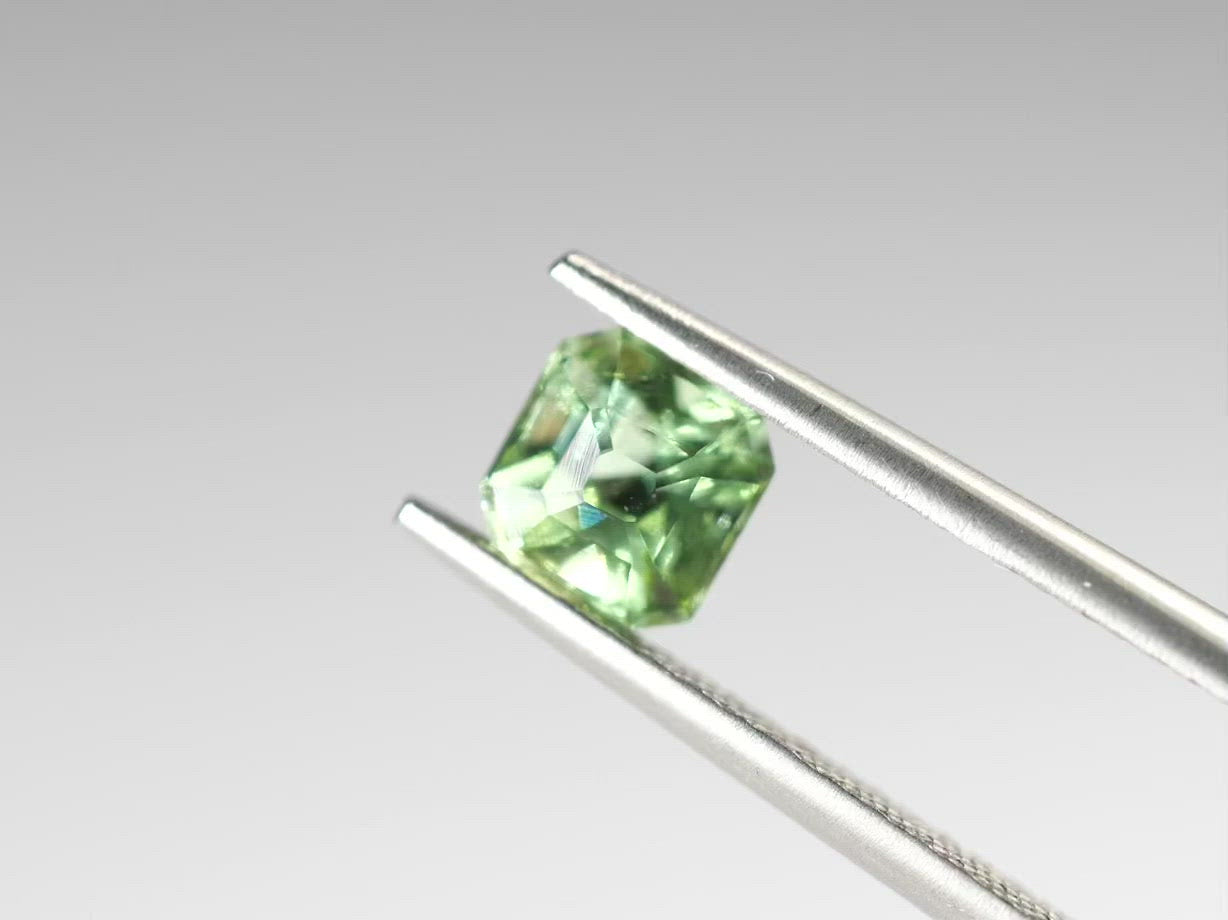 シーフォームカラートルマリン アッシャーカット アフガニスタン産1.01ct【tm210731-370】