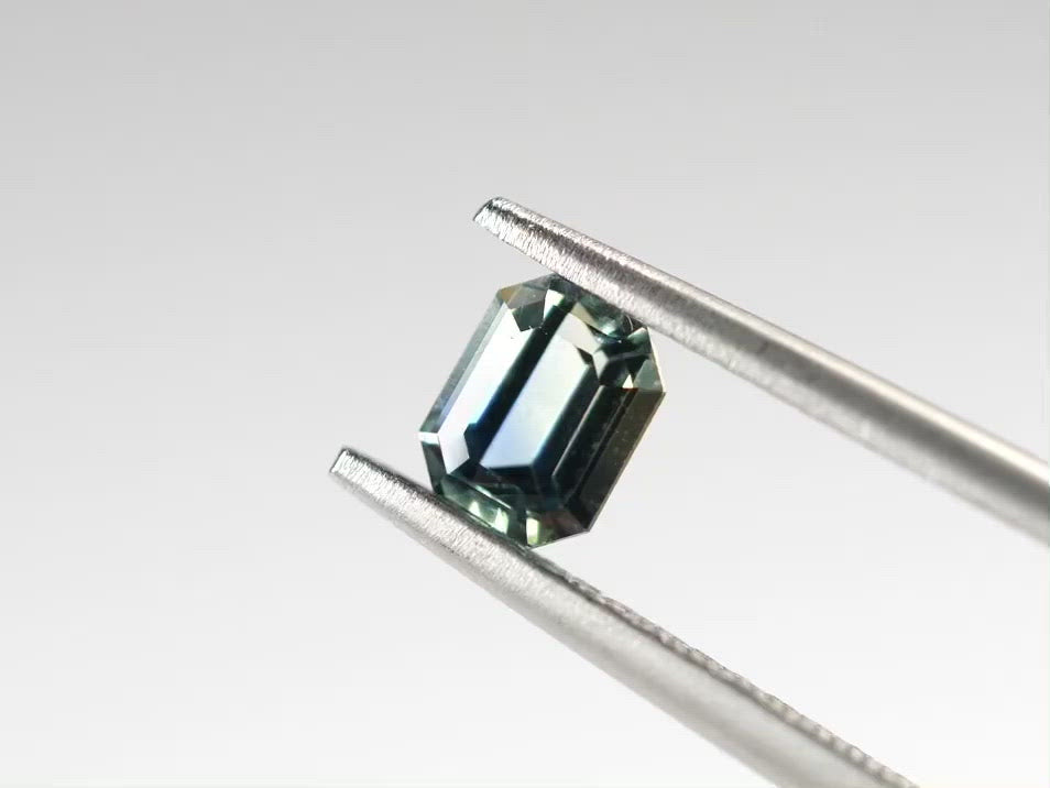 バイカラーサファイア エメラルドカット スリランカ産0.60ct【bs210703-429】