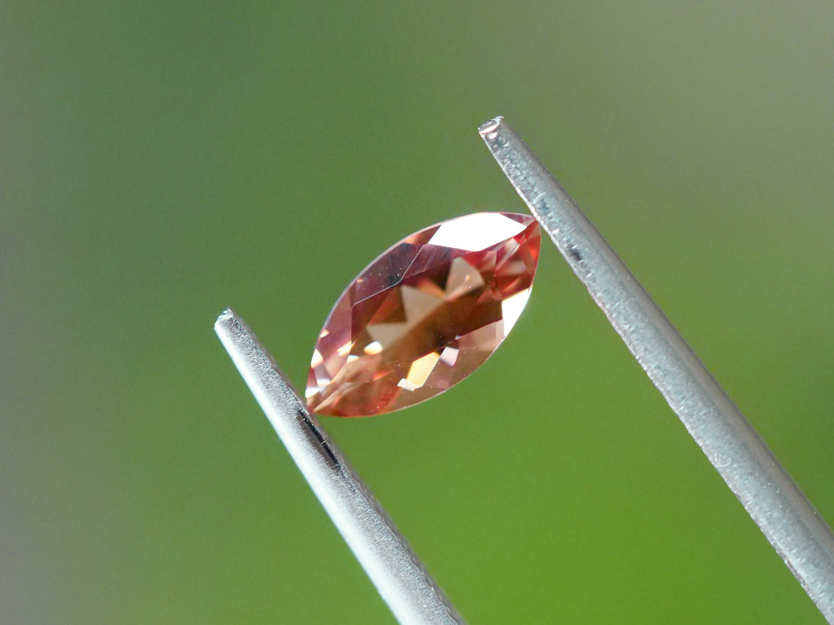 オレゴンサンストーン マーキスカット アメリカ産 0.47ct【os210608-363】