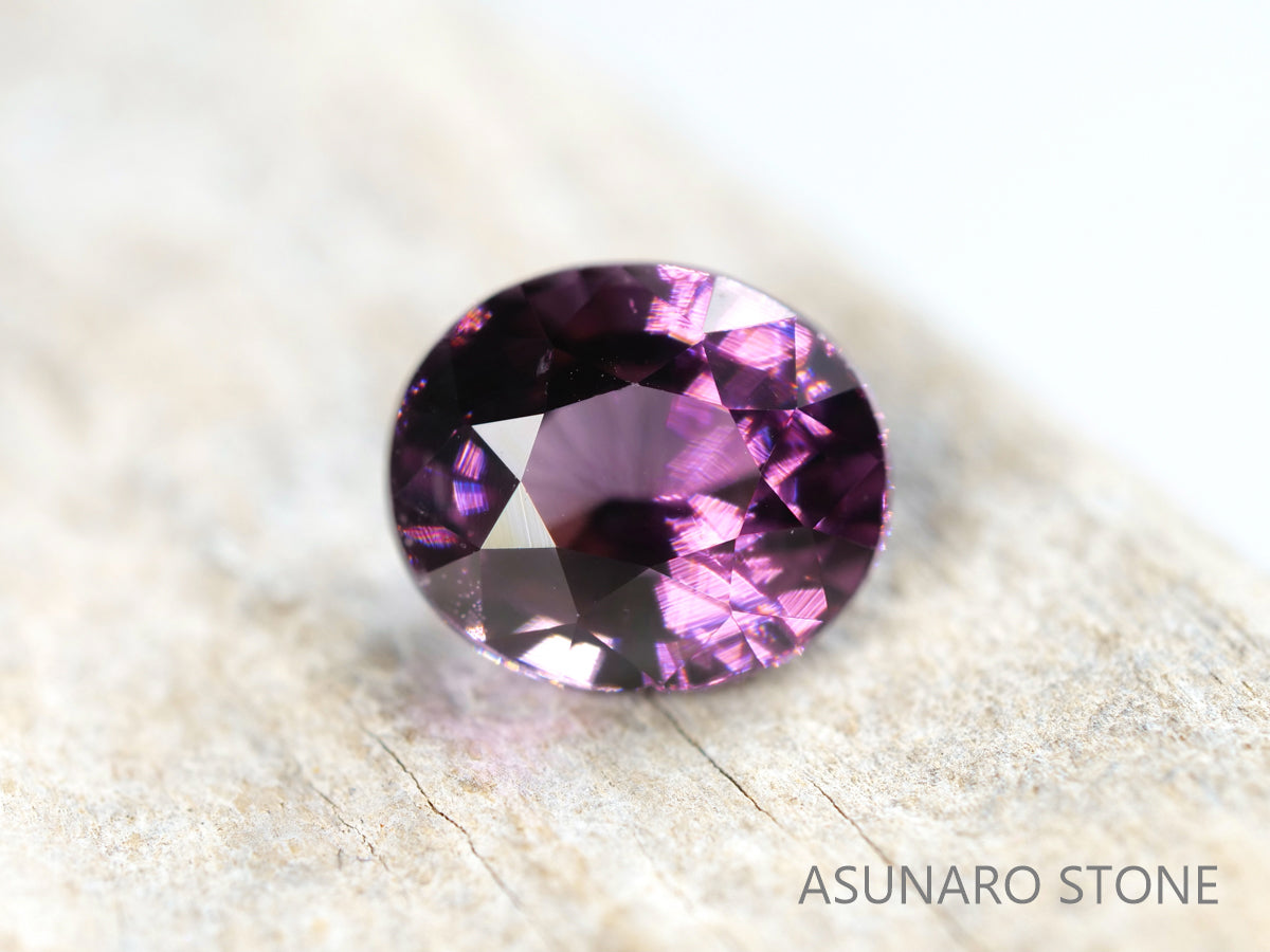 パープルスピネル オーバルカット スリランカ産 0.78ct【sp210609-369】
