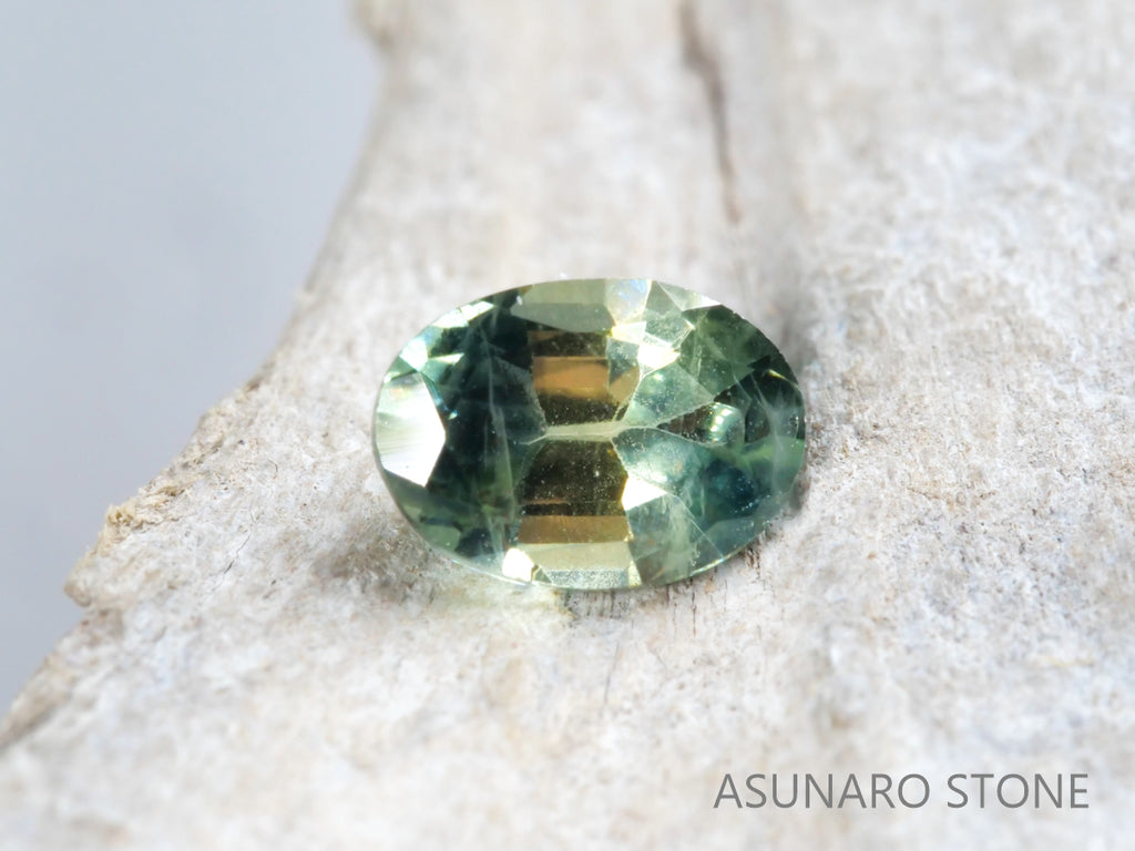 バイカラーサファイア オーバルカット オーストラリア産 0.38ct【tm210610-354】