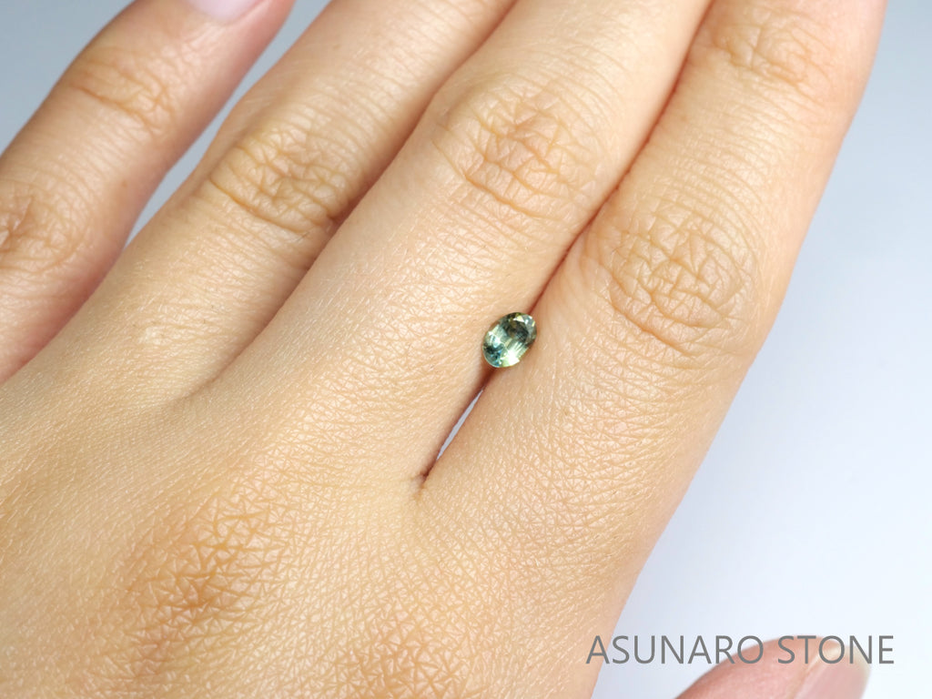 バイカラーサファイア オーバルカット オーストラリア産 0.38ct【tm210610-354】